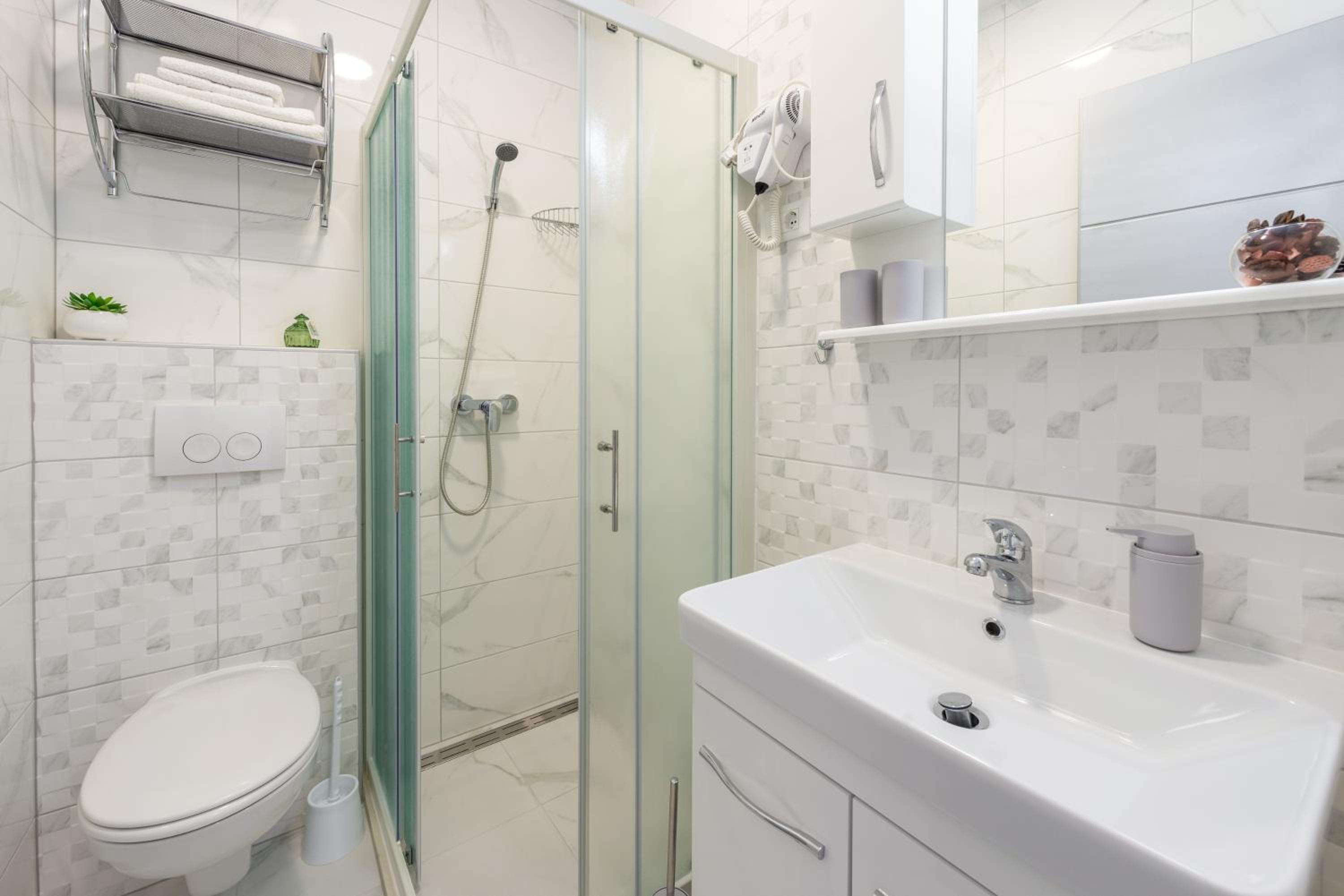 Two-Bedroom Apartment - Photo 12