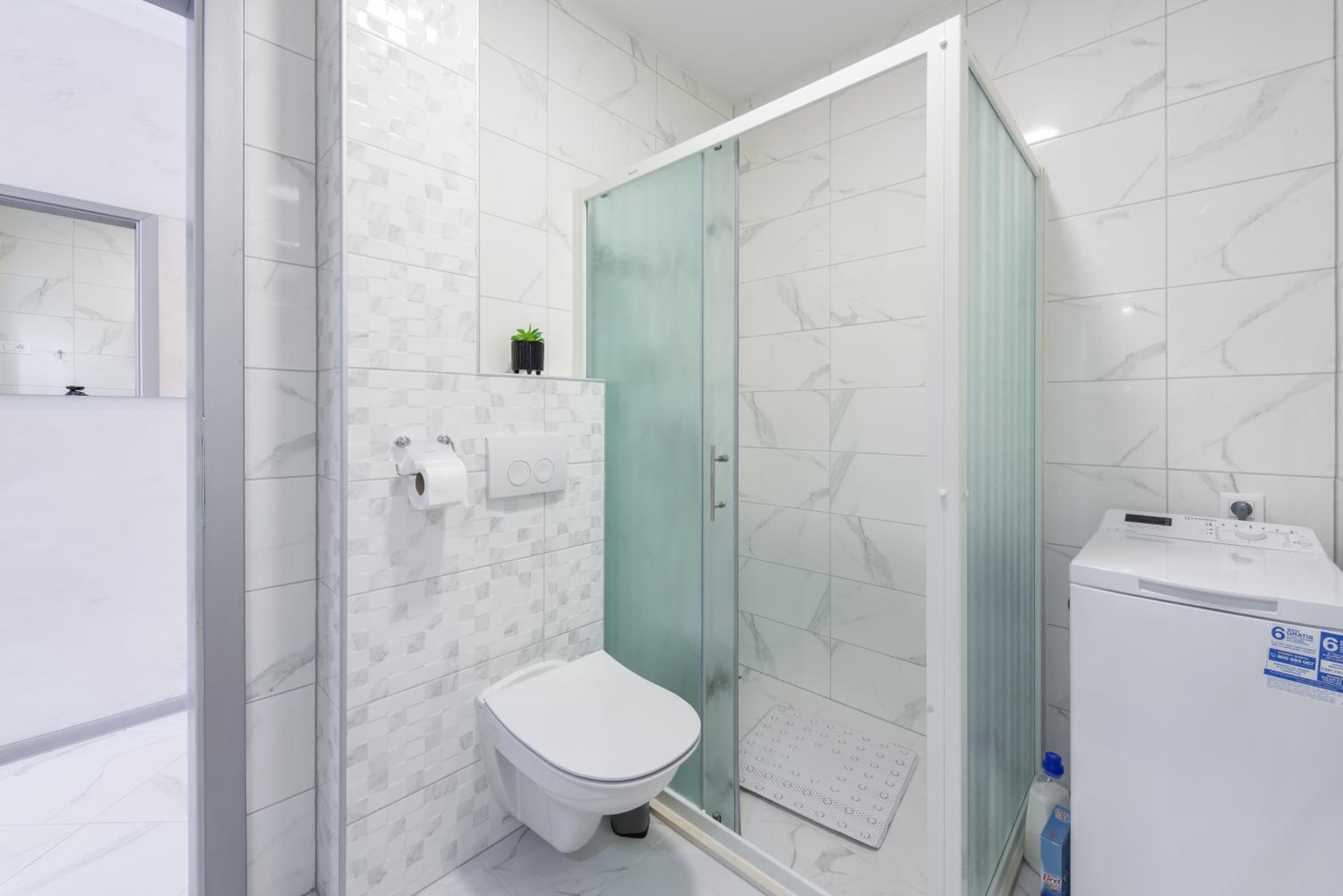 Two-Bedroom Apartment - Photo 6