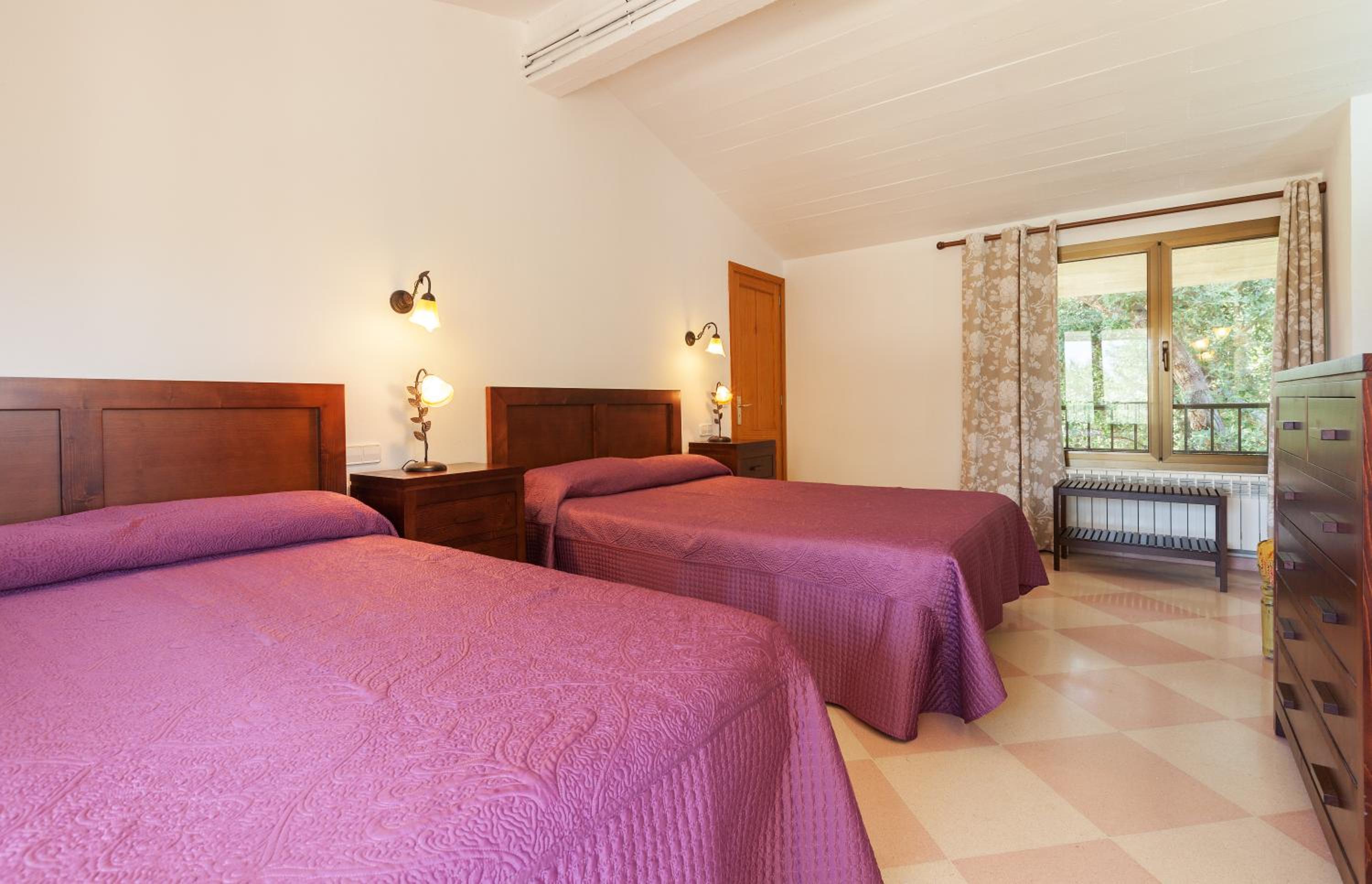 Villa de Tres Habitaciones
