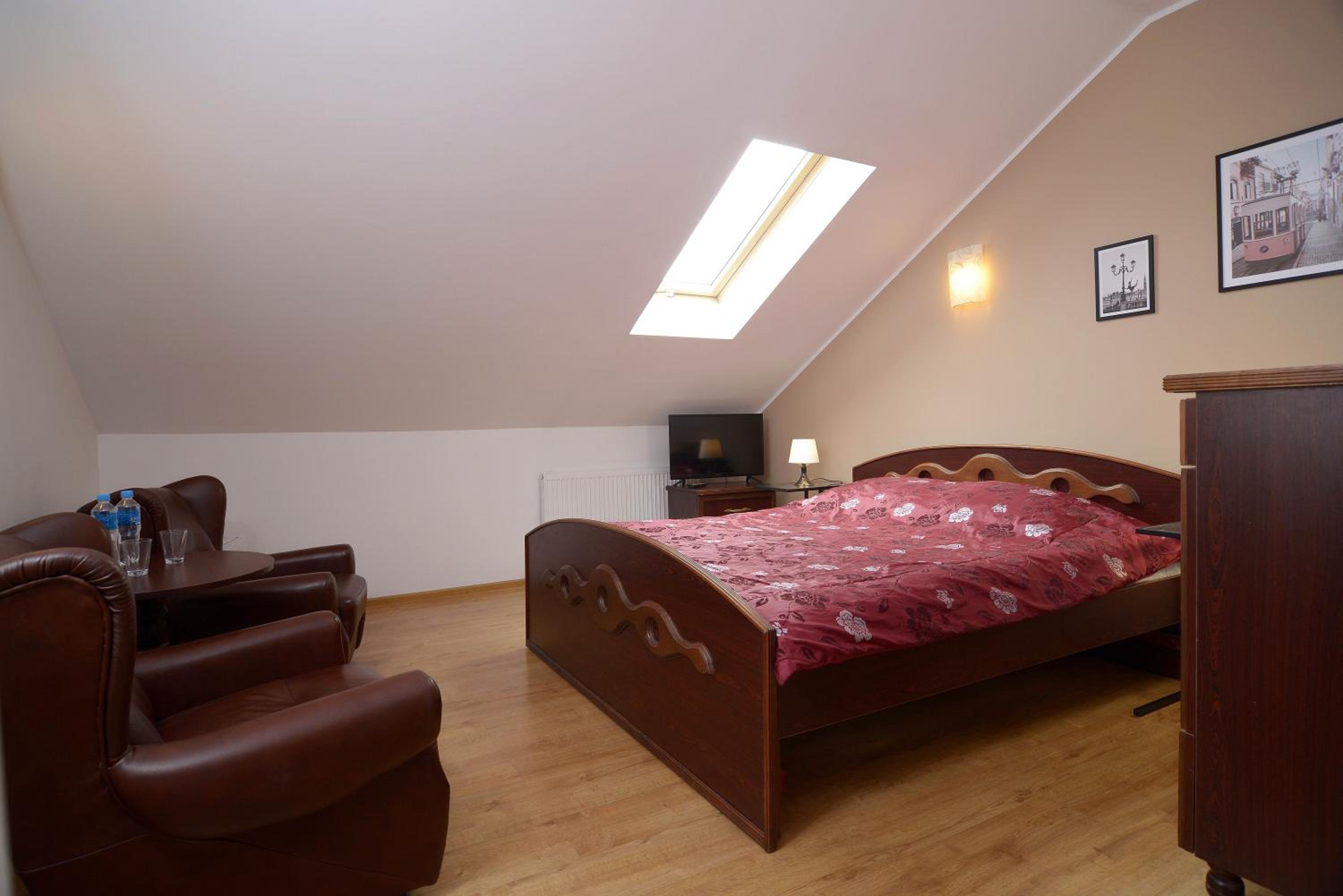 Standard Double Suite photo 2