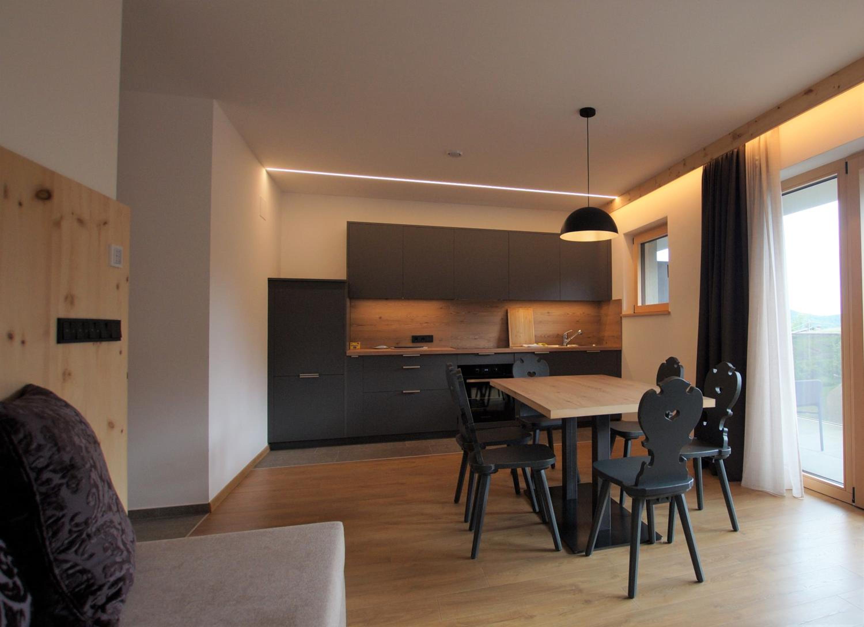 Suite - Photo 5