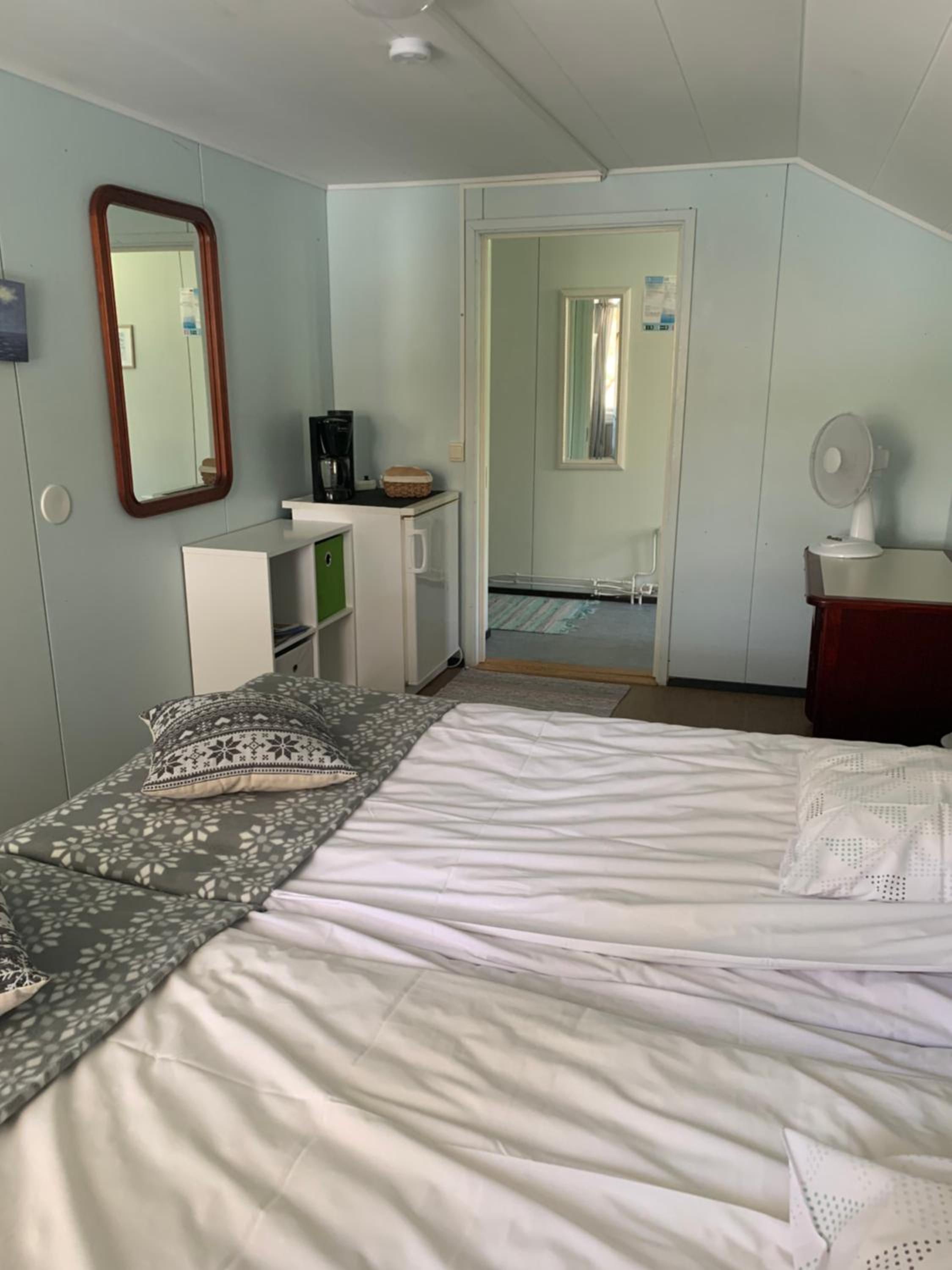 Double or Twin Room with Shared Bathroom
