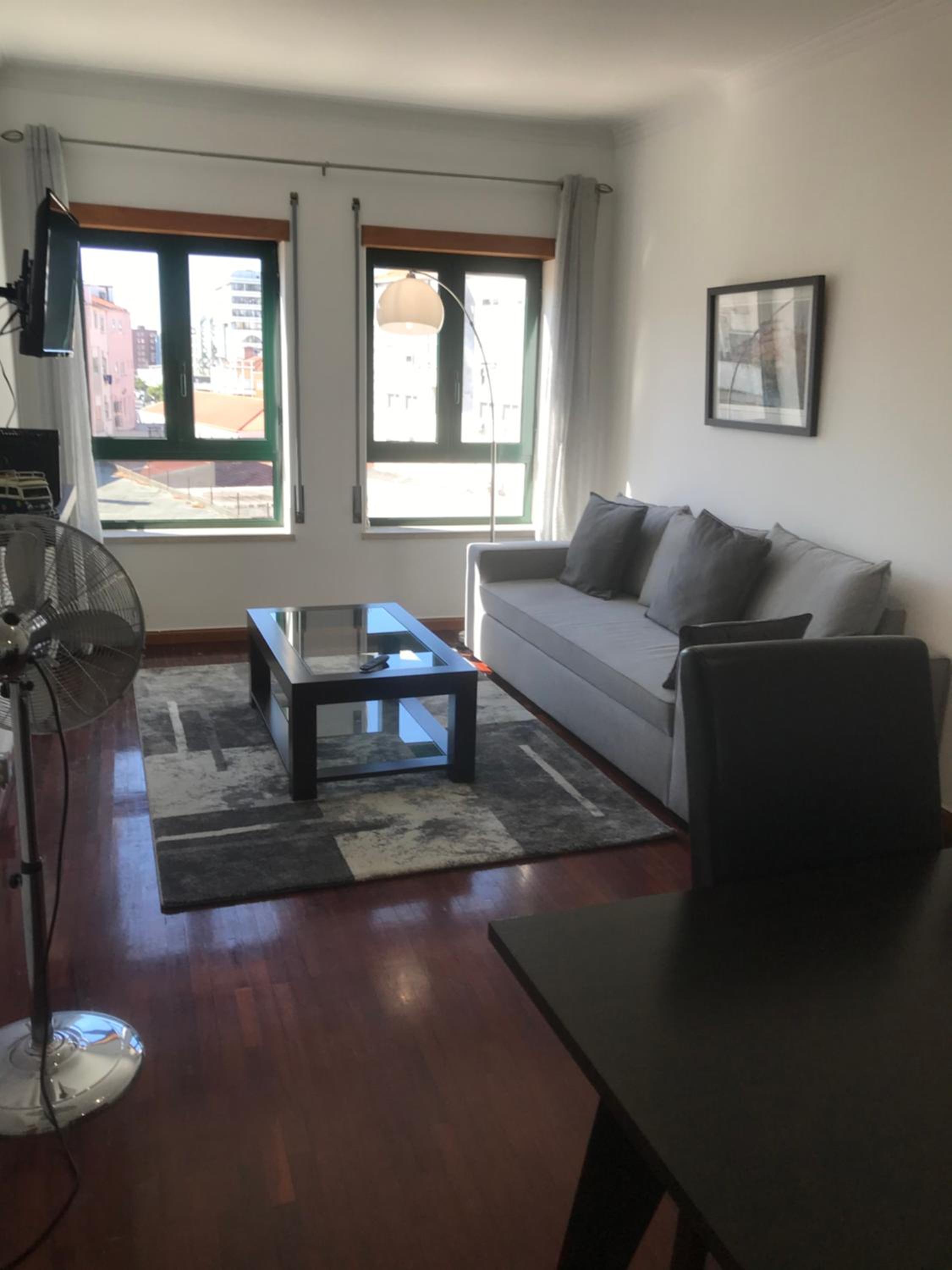 One-Bedroom Apartment photo 3