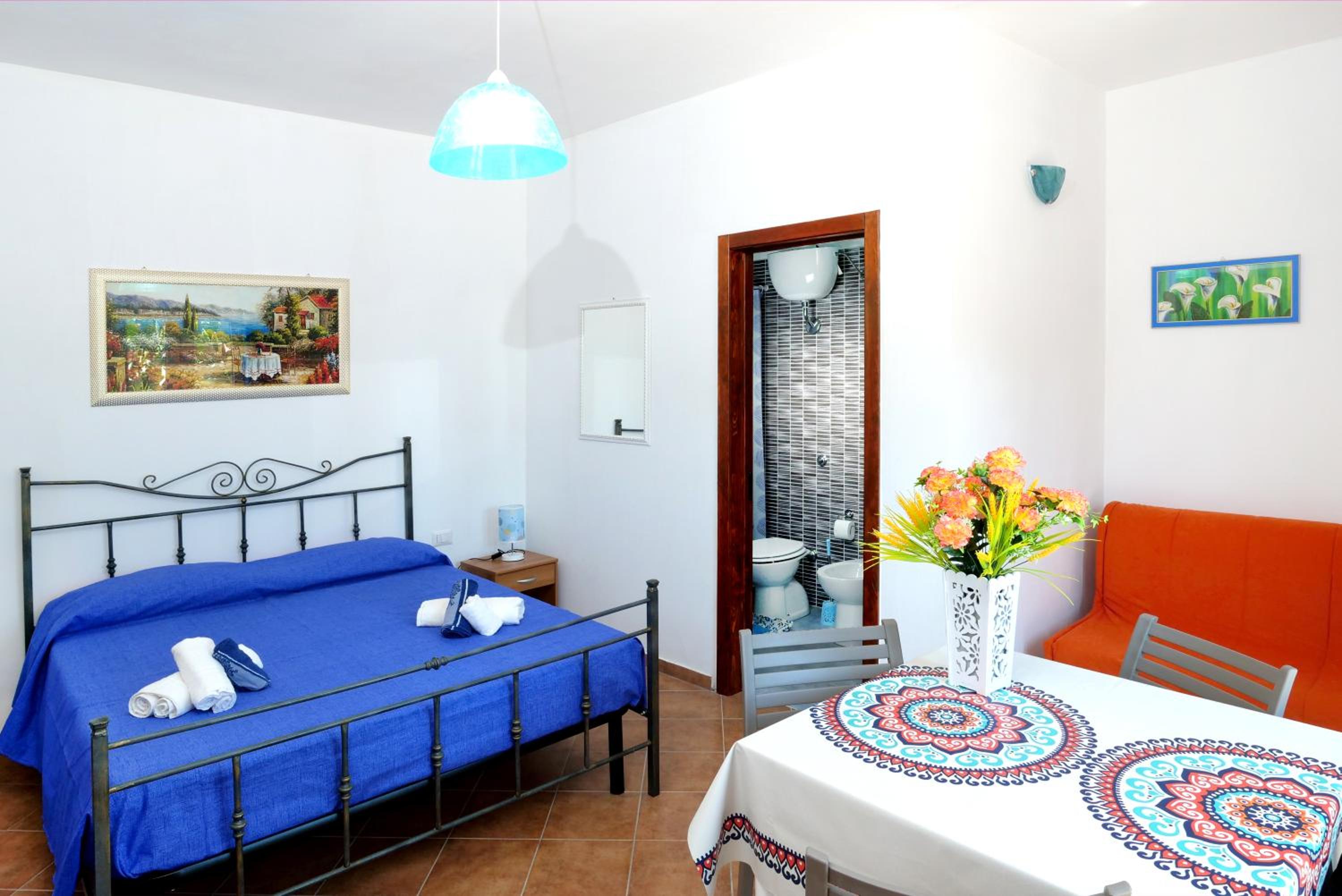 Triple Room with Private Bathroom - Photo 5