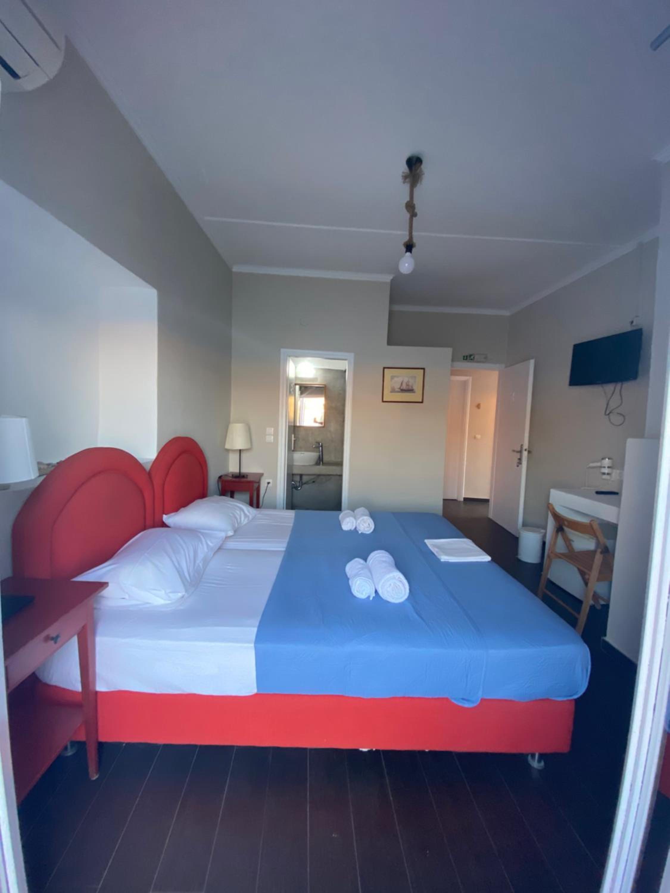 Double or Twin Room with Harbor View photo 3