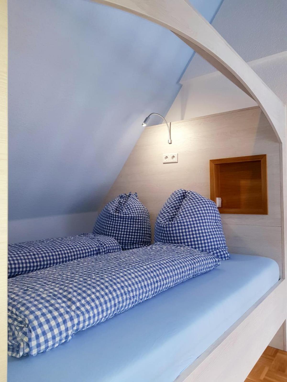 One-Bedroom Apartment - Photo 11