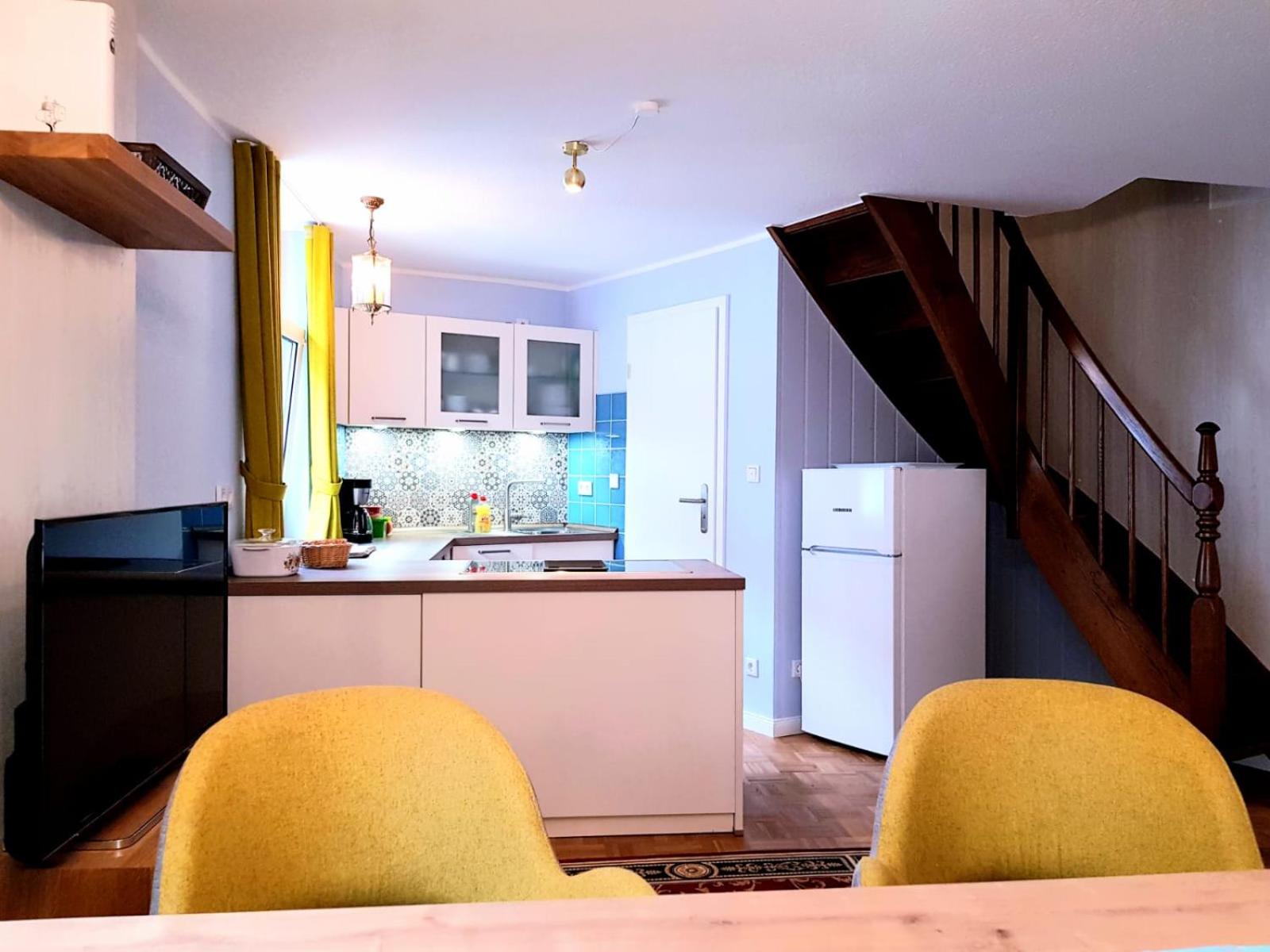 One-Bedroom Apartment - Photo 3