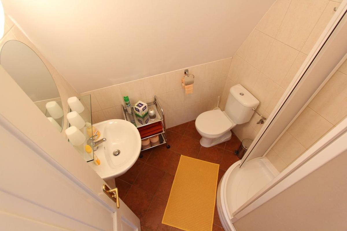 Two-Bedroom Apartment photo 3