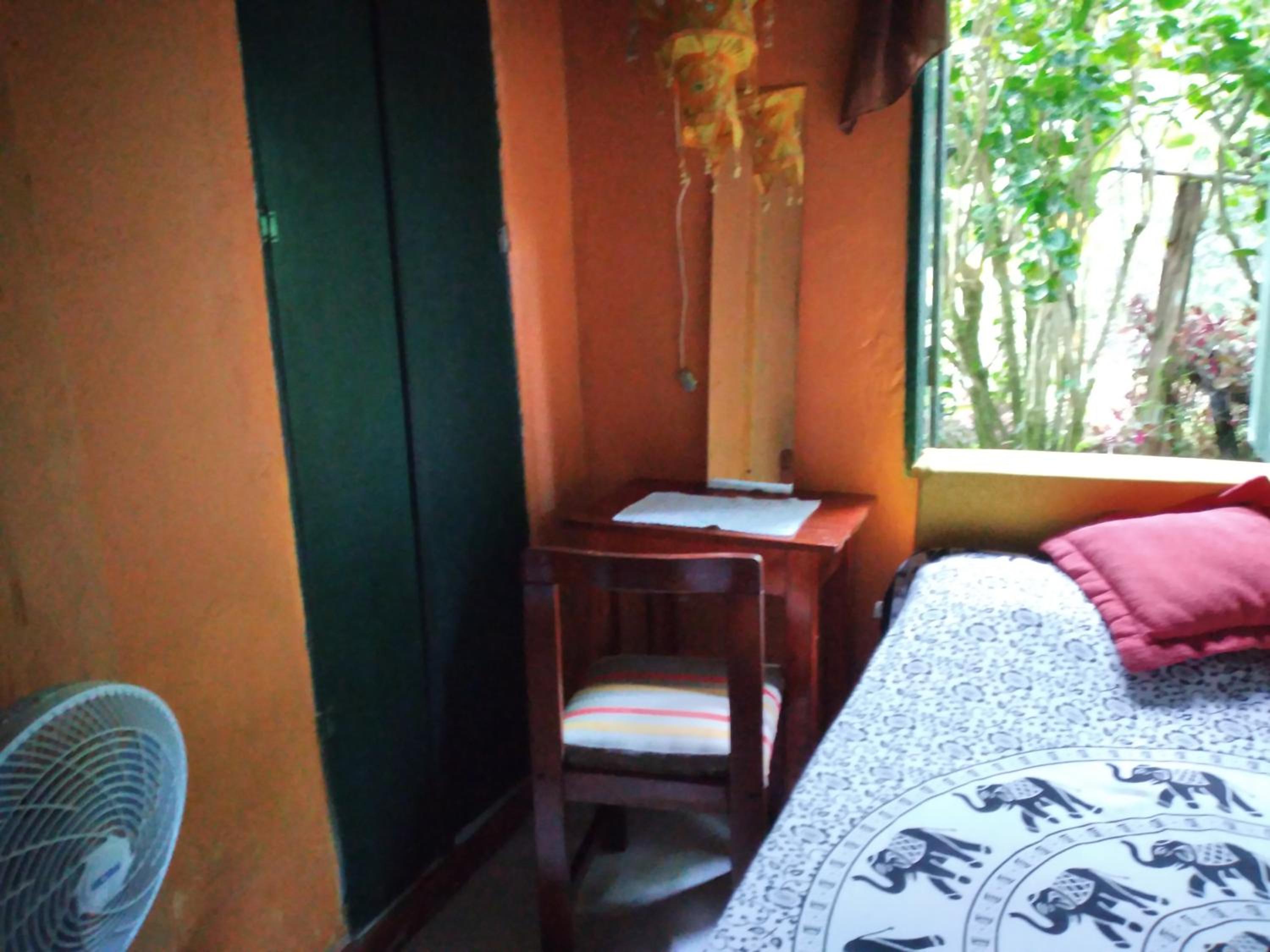 Double Room with Shared Bathroom photo 2