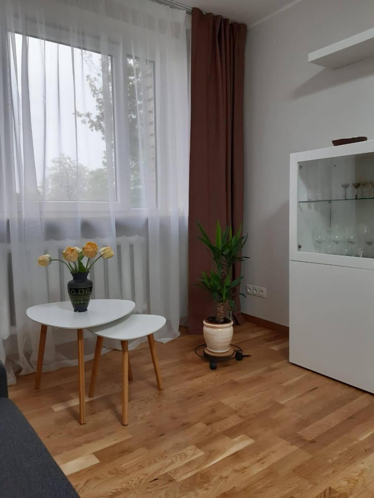 One-Bedroom Apartment - Photo 1