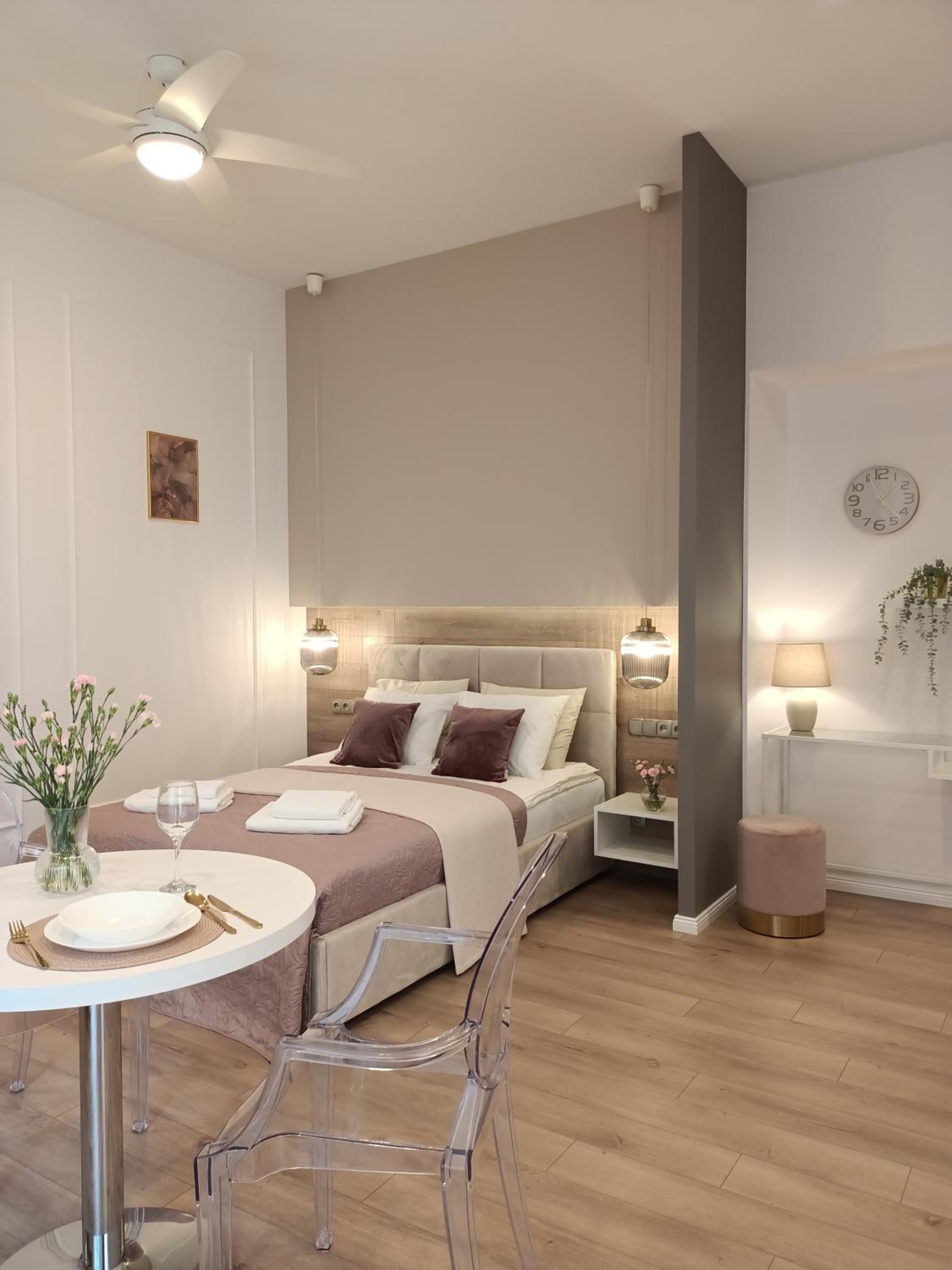Studio Apartment
