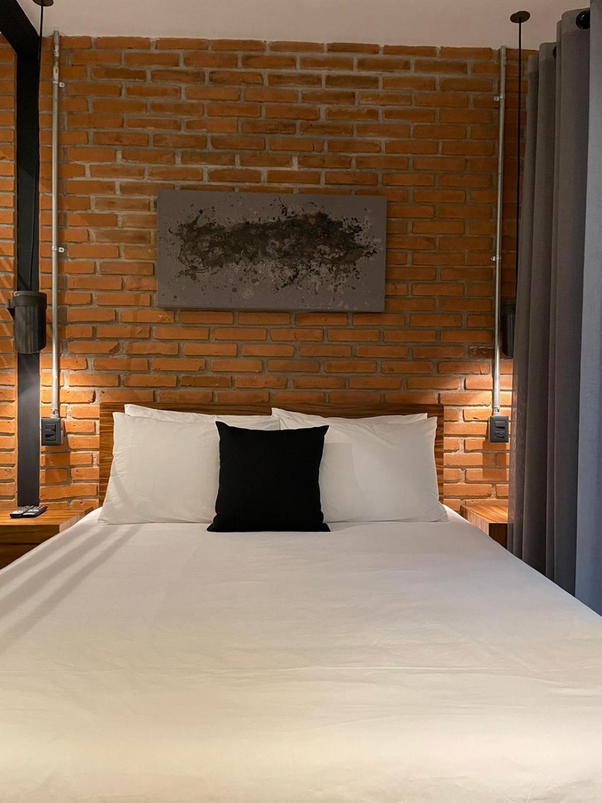 Standard Queen Room - Photo 1