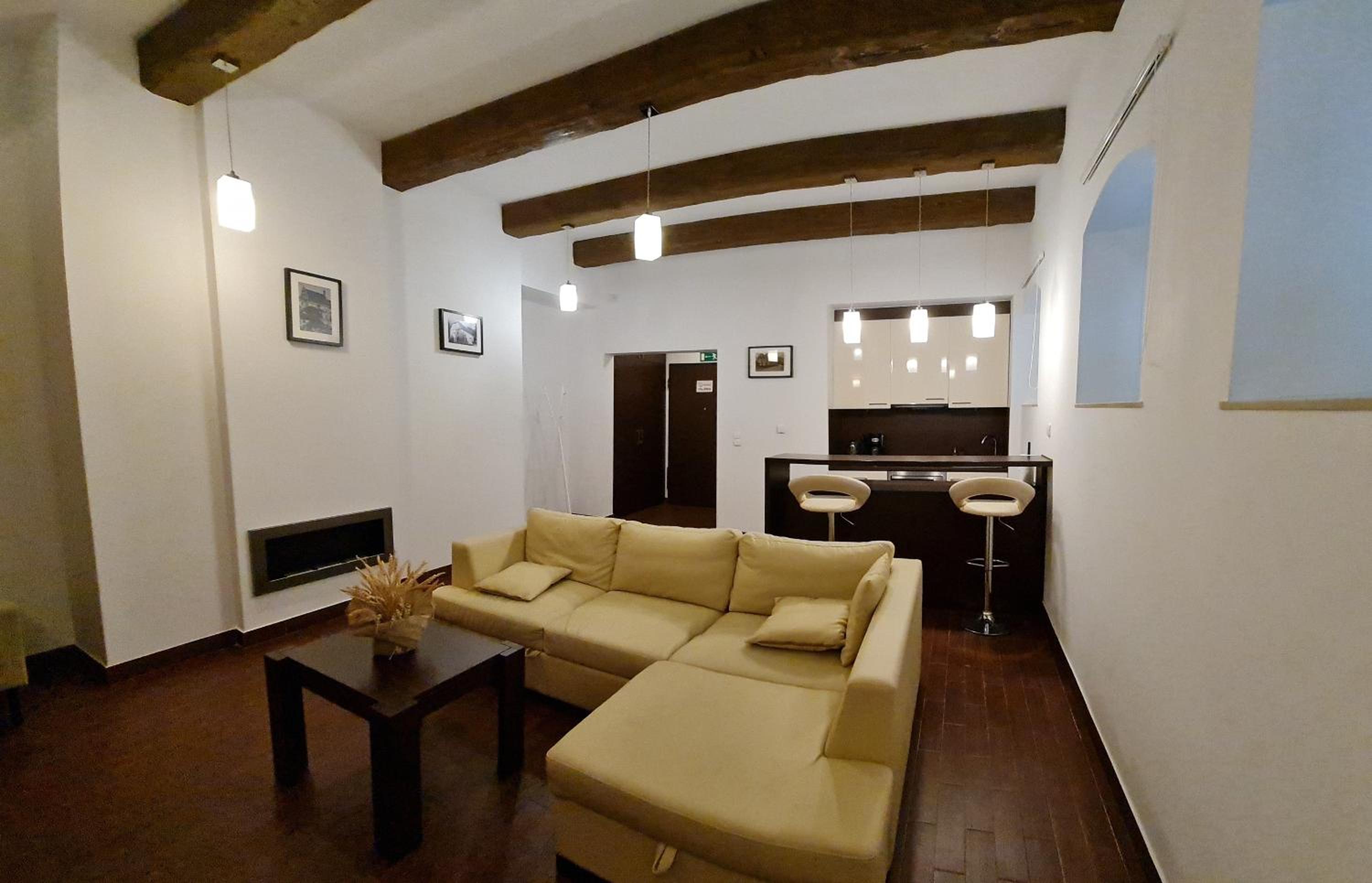 One-Bedroom Apartment