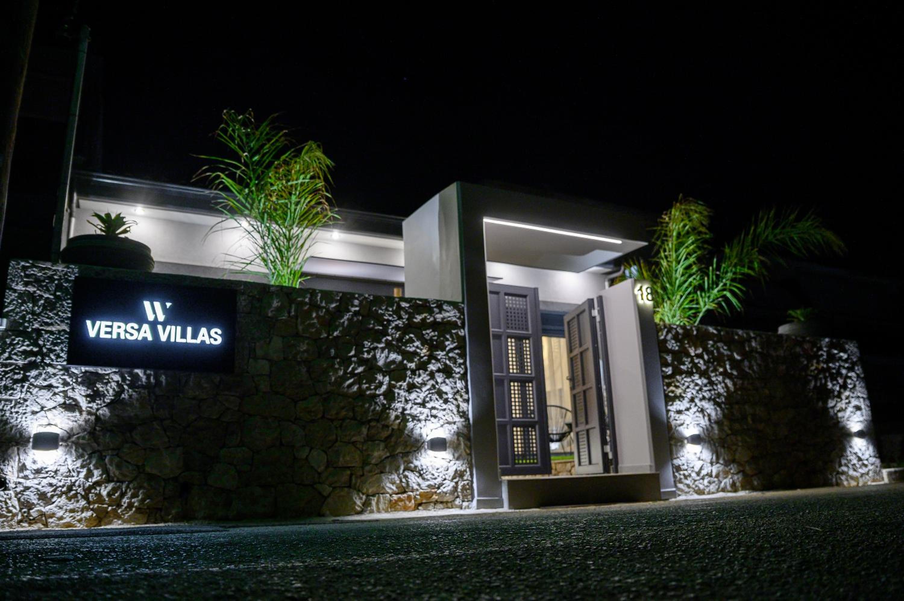 Superior Villa photo 3