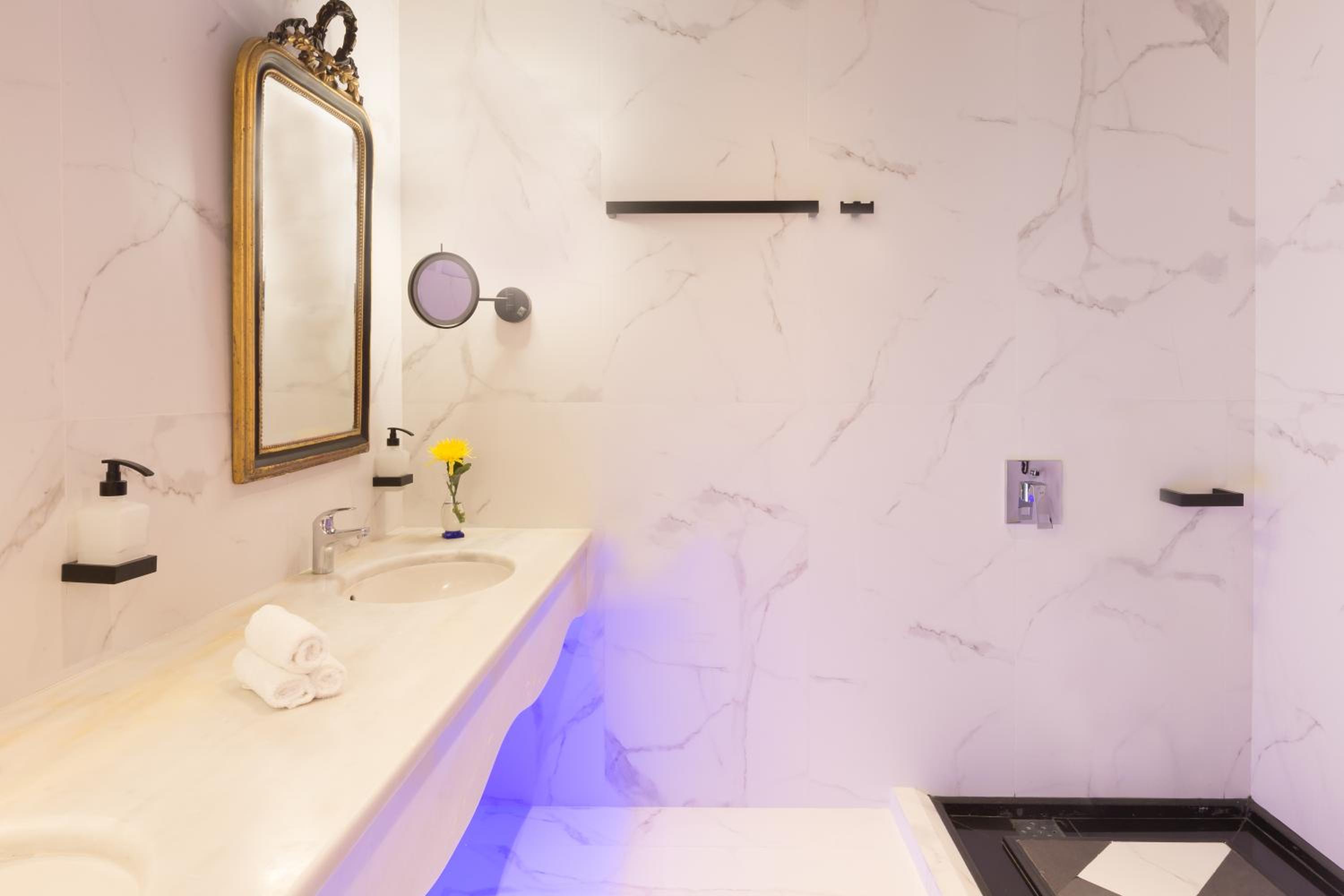 Junior Suite - Photo 5