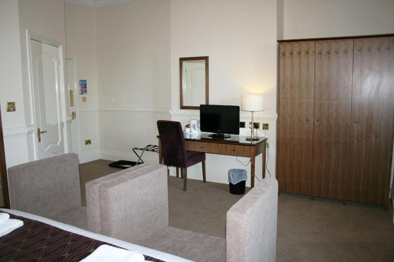 Executive Double or Twin Room - Photo 3