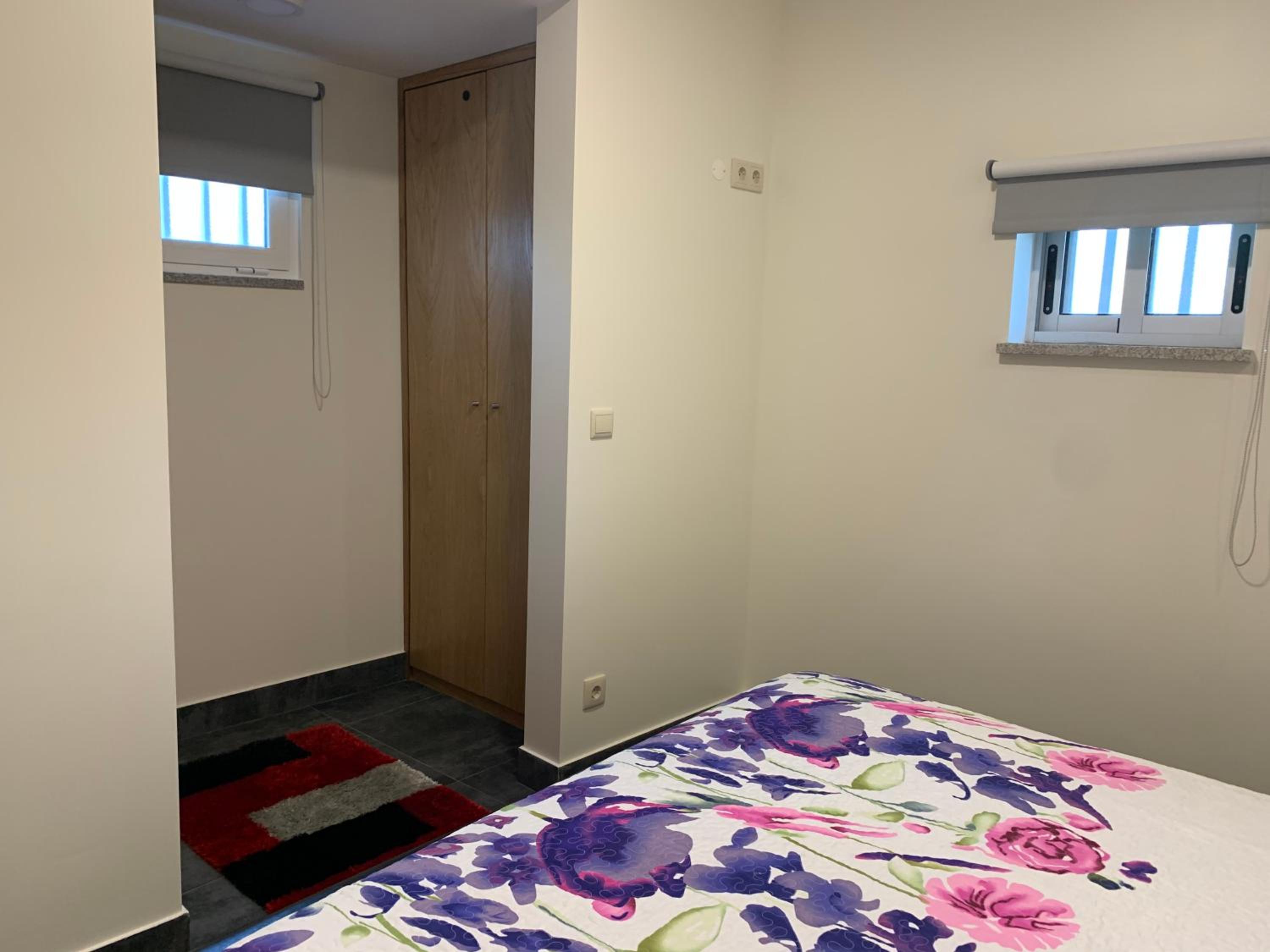 Two-Bedroom Apartment - Photo 24