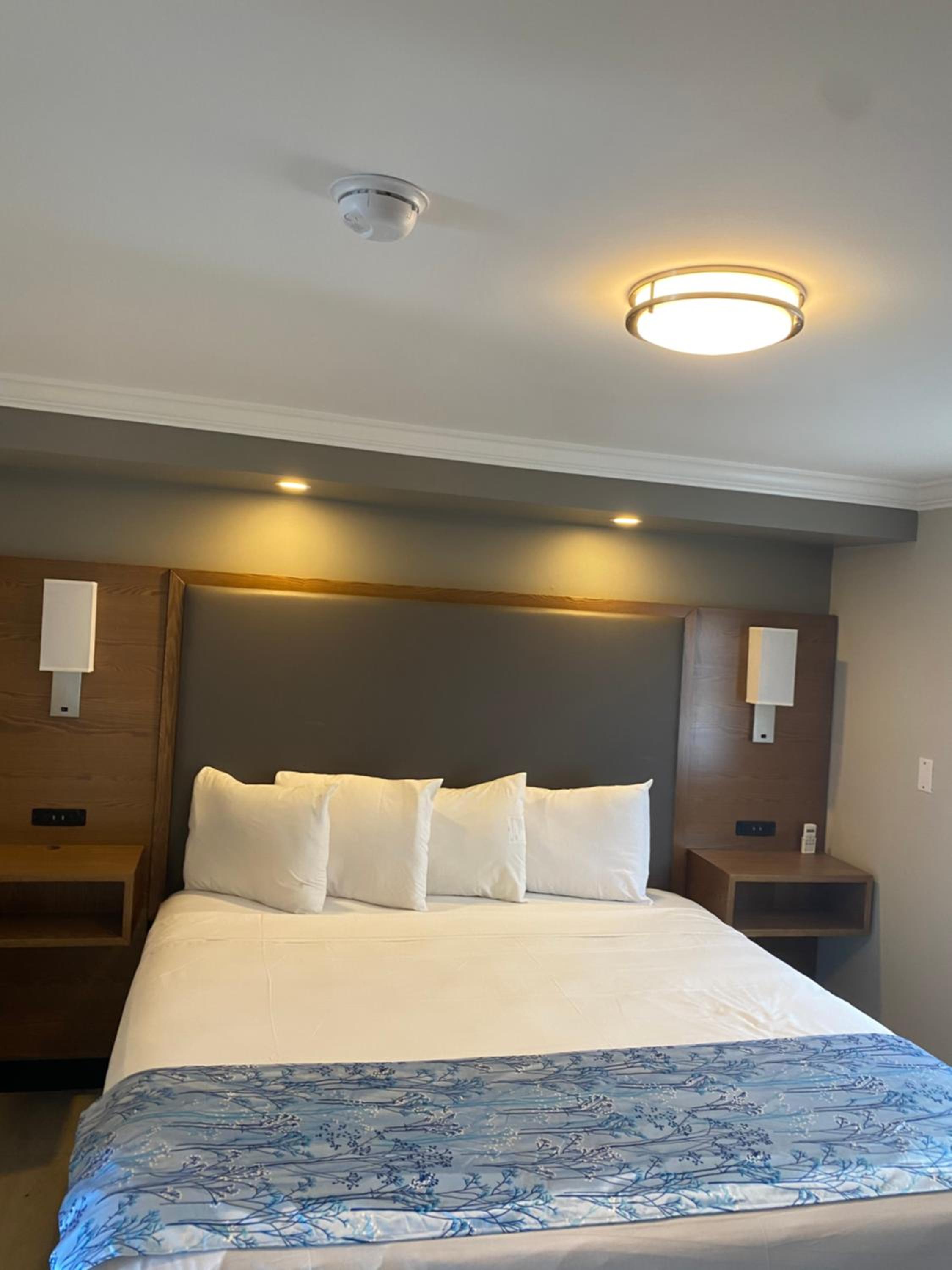 King Room - Disability Access