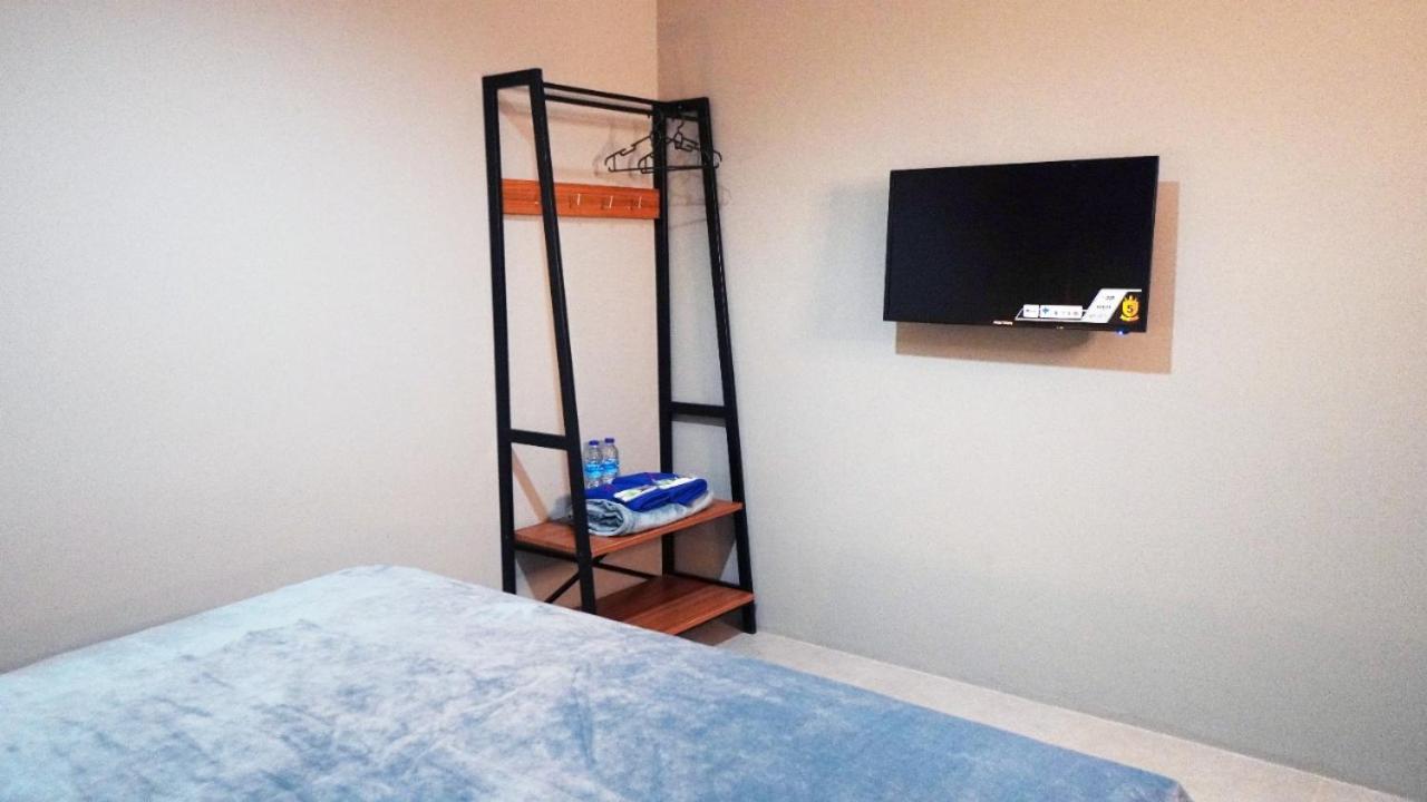 Deluxe Room - Photo 9