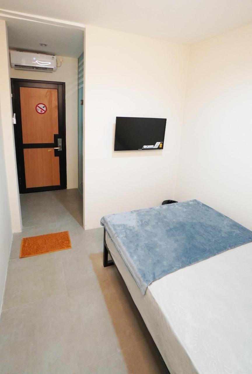 Deluxe Room - Photo 6