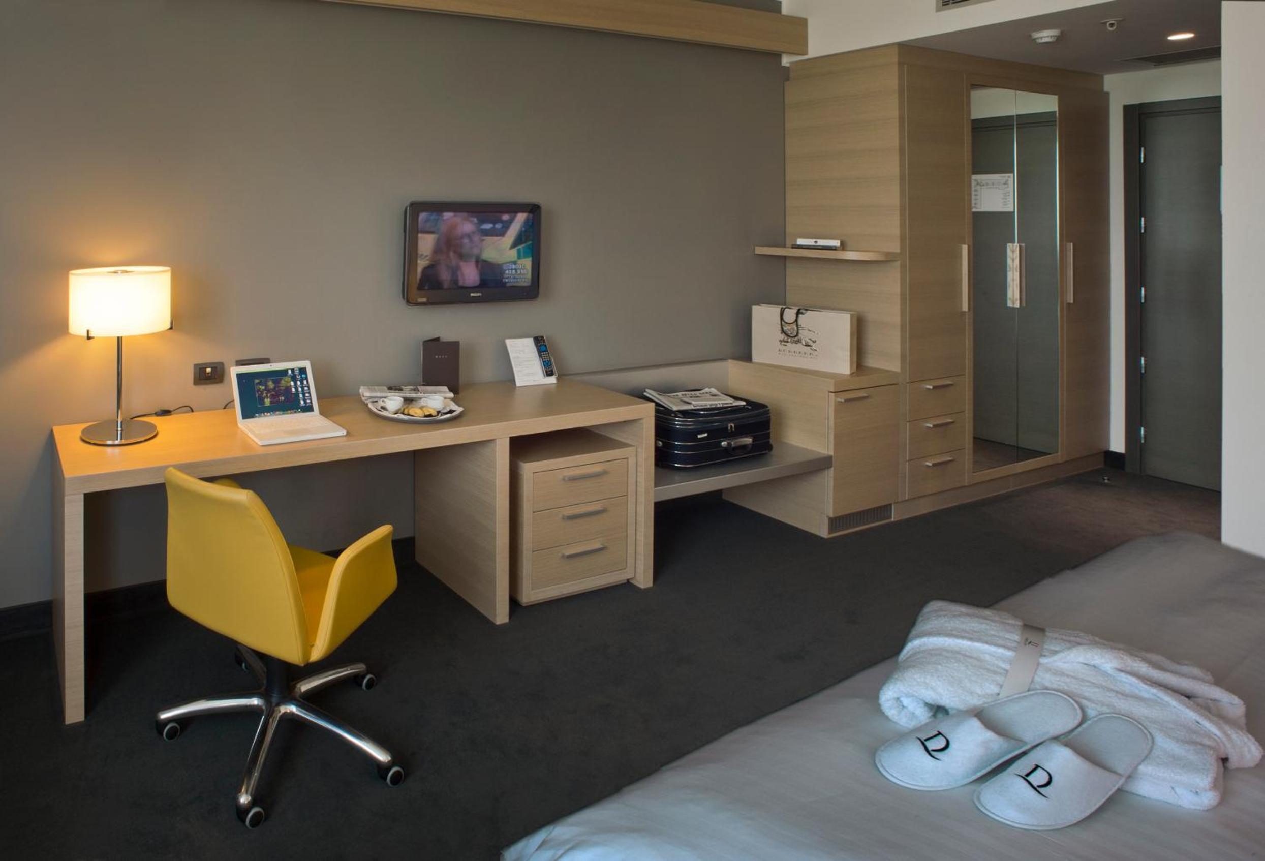 Superior Twin Room - Photo 1