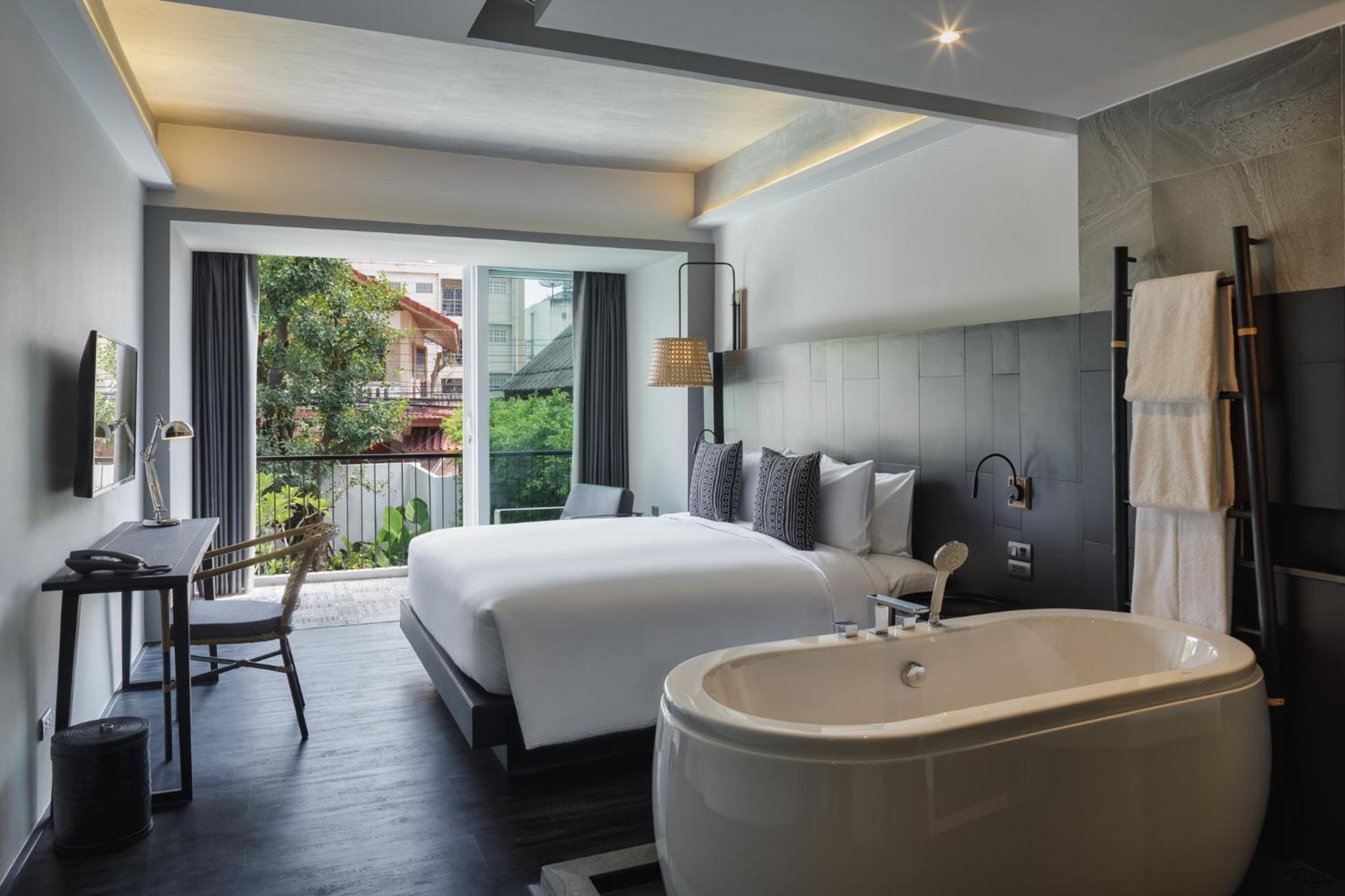 Superior King Room - Photo 1