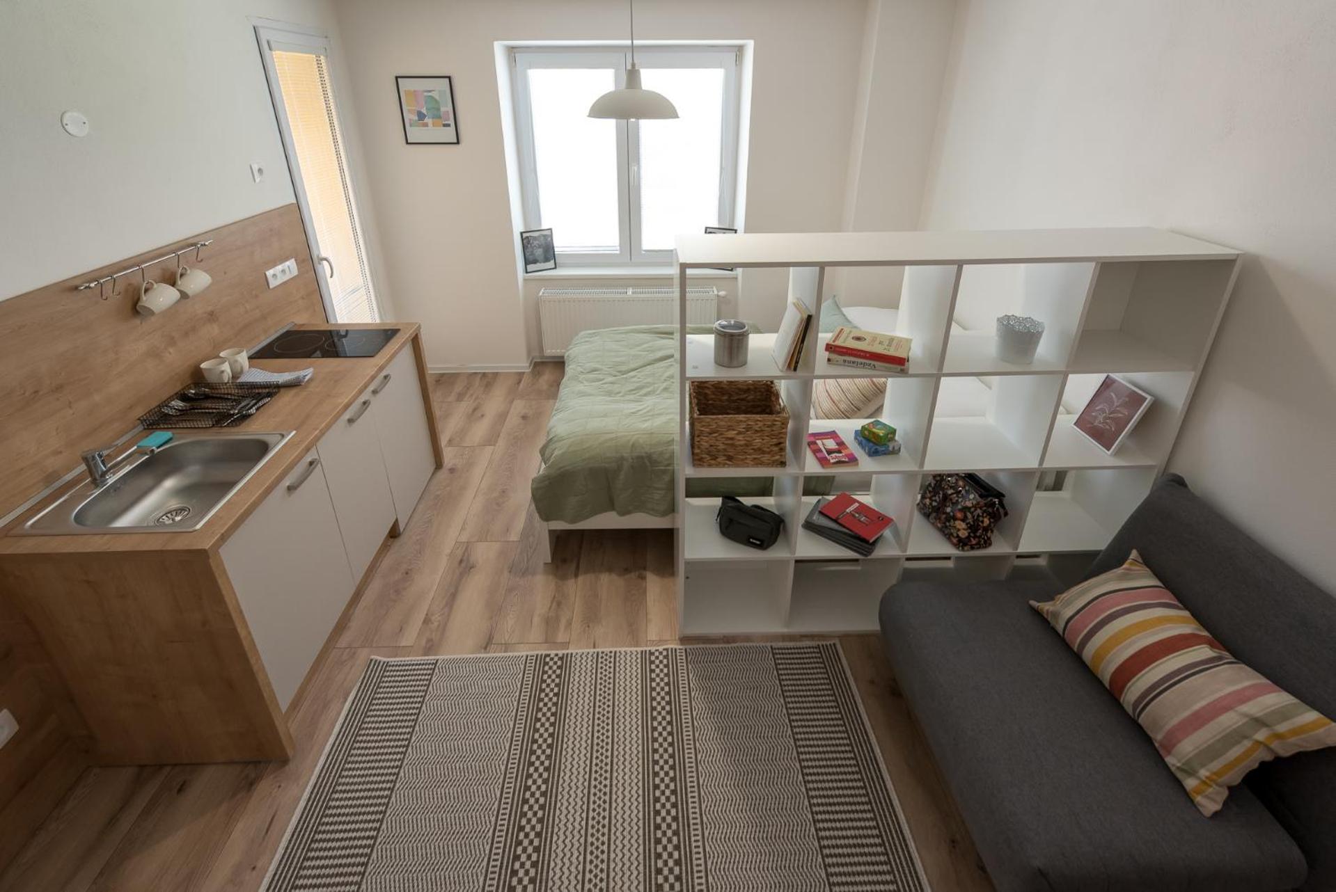 Apartment with Balcony - Photo 8