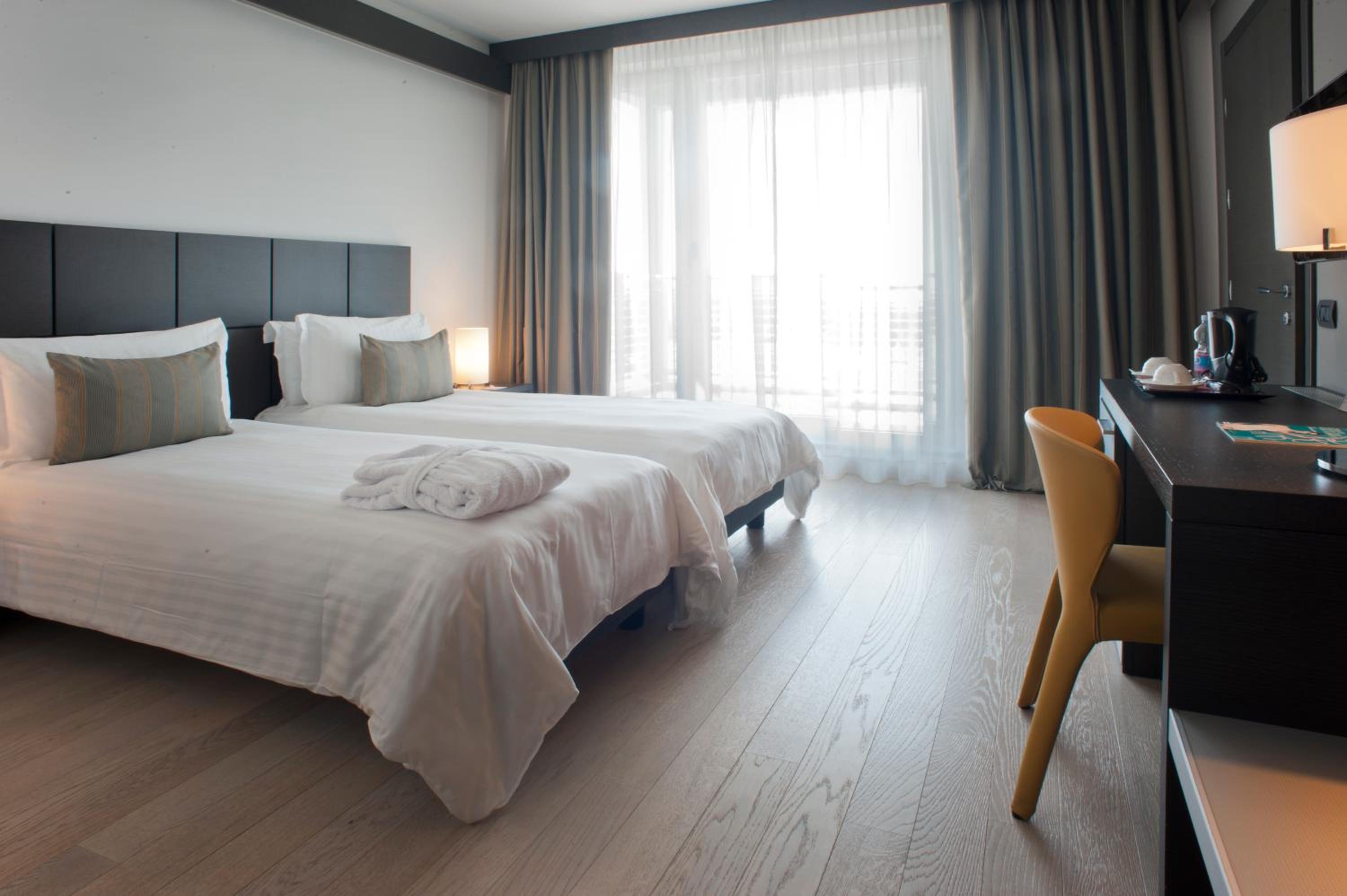 Superior Twin Room - Photo 5