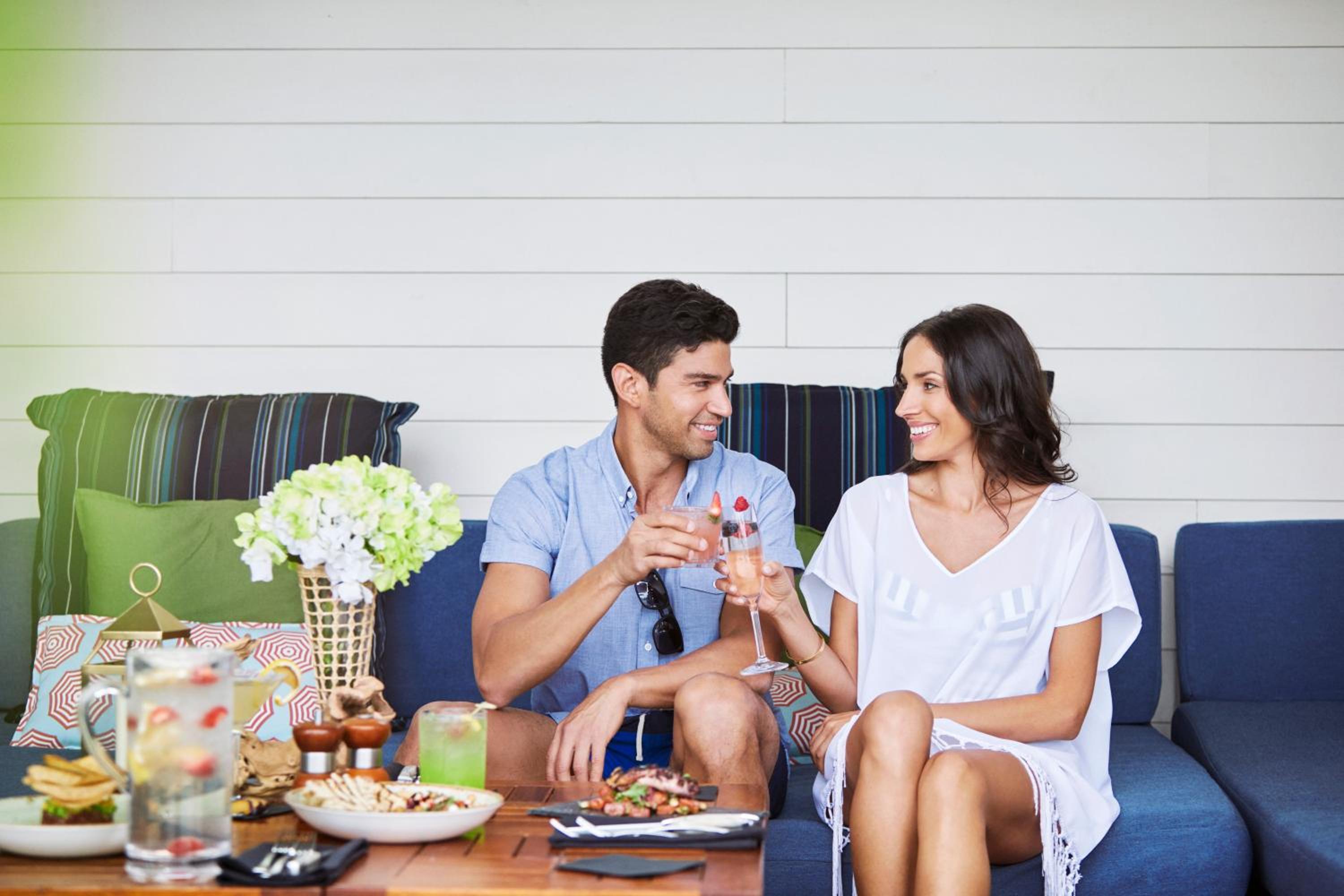 King Suite with 15% Discount on Food & Soft Beverages, 15% Discount on Spa & Confirmed late check out till 14:00 Hrs King Suite with 15% Discount on Food & Soft Beverages, 15% Discount on Spa & Confirmed late check out till 14:00 Hrs