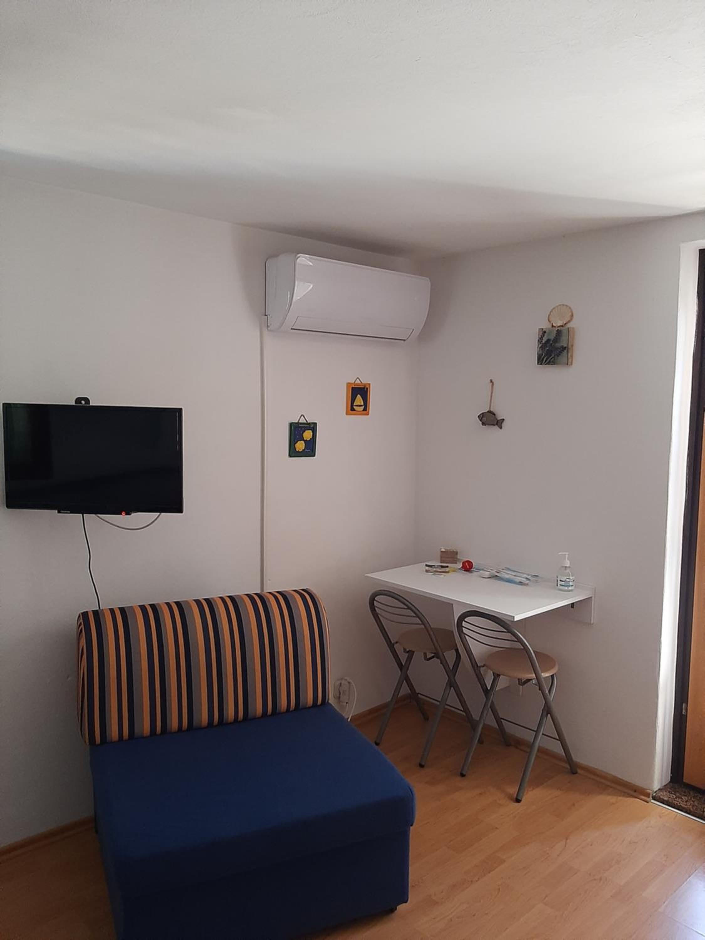 Studio with Terrace