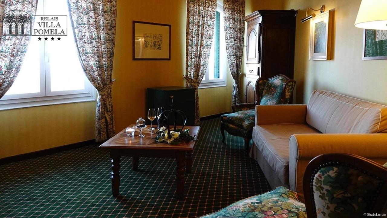 Family Room - Photo 9