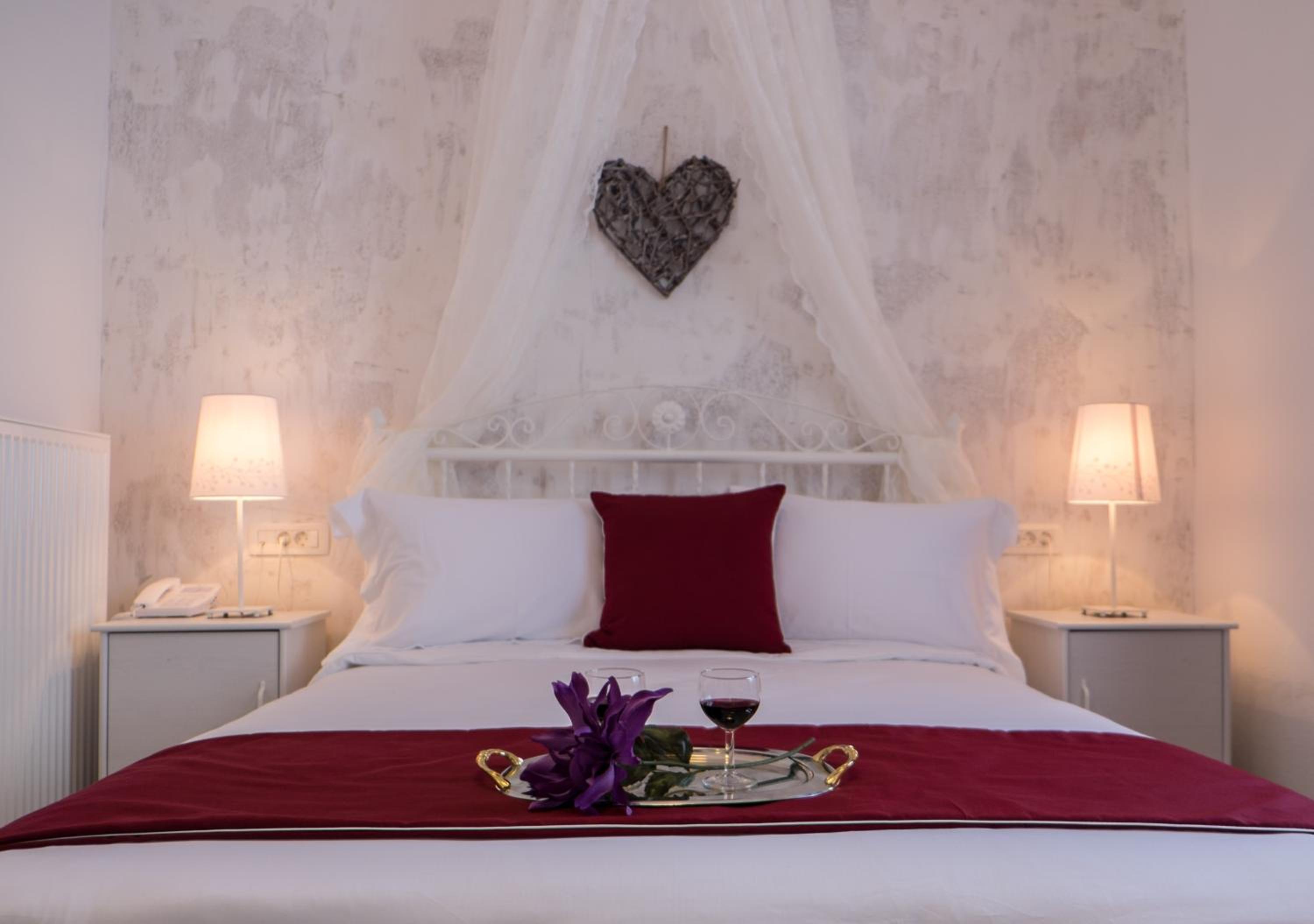 One-Bedroom Apartment with Balcony at the Pool and Sea-Sunset View