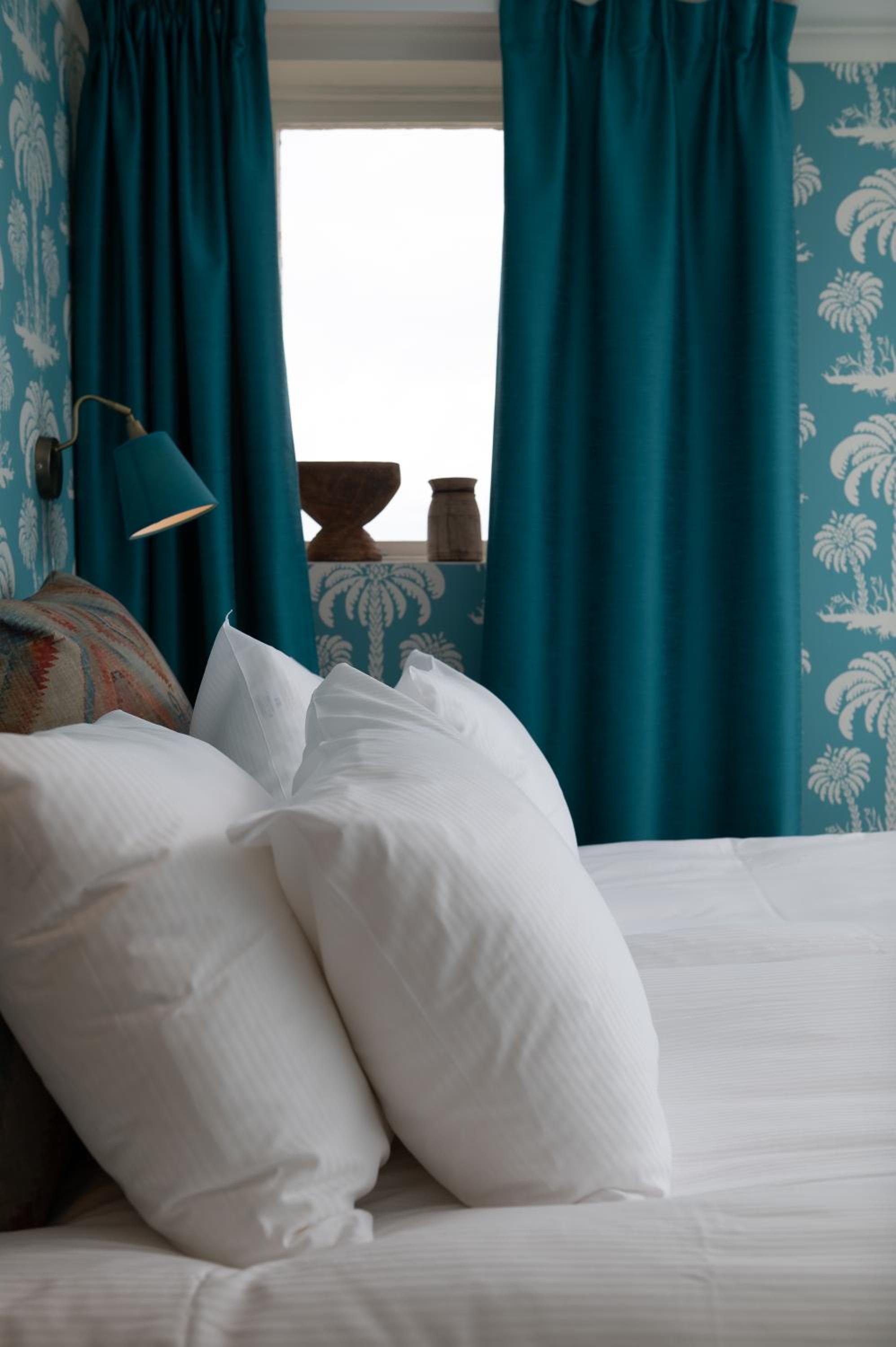 Double or Twin Room - Photo 3