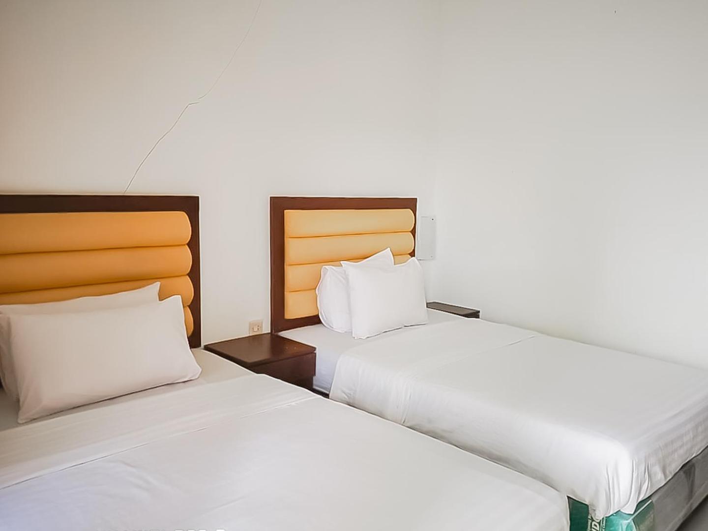 Twin Room - Photo 1