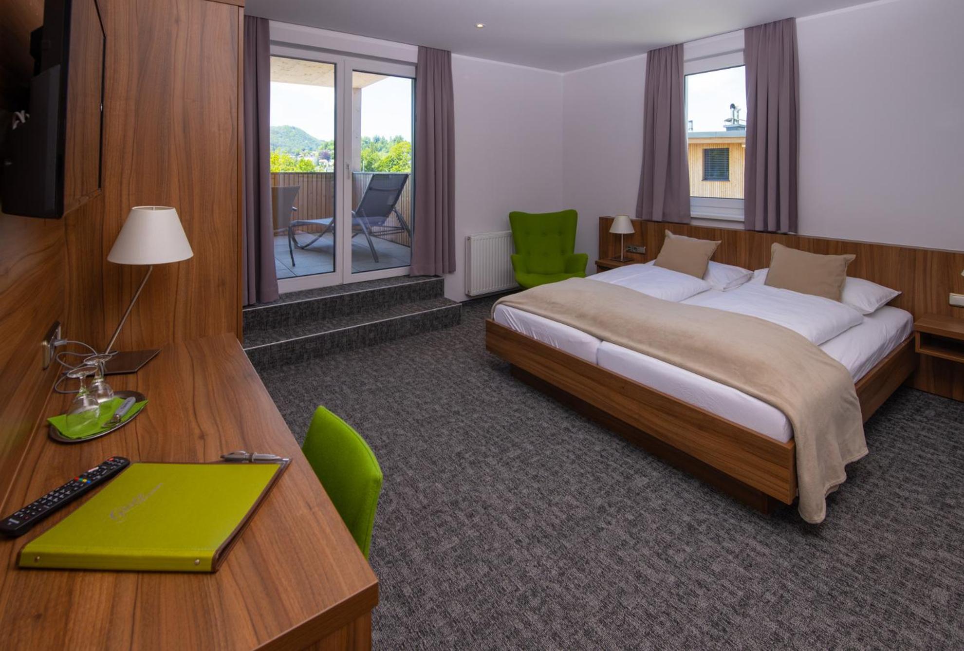 Double Room with Lake View