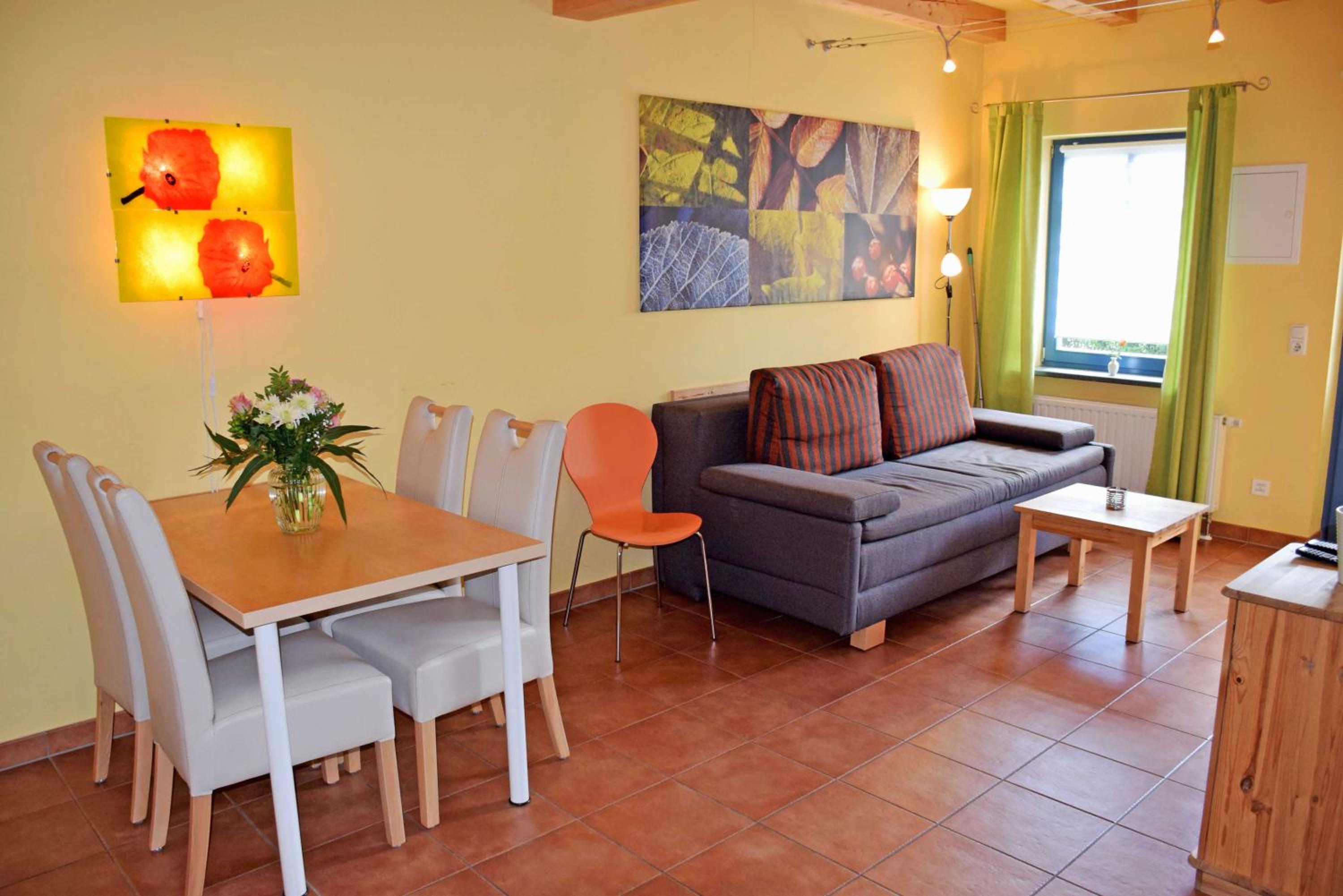 One-Bedroom Apartment with Terrace photo 1