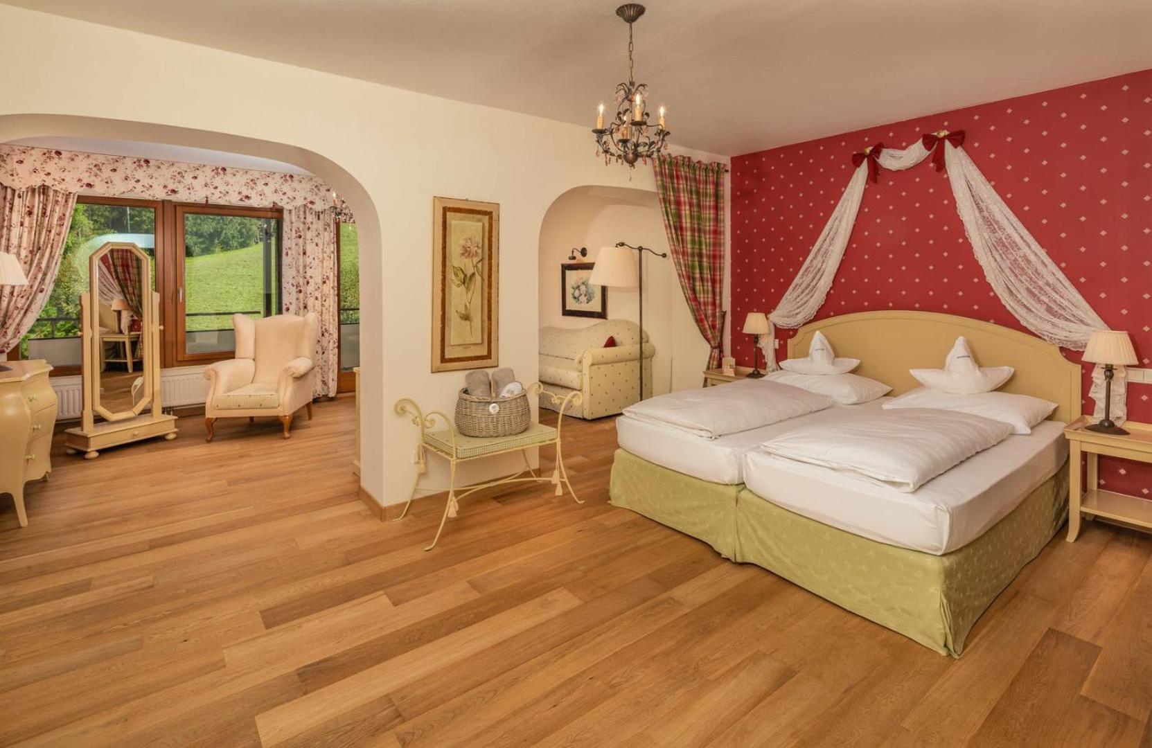 Suite with Balcony - Photo 1