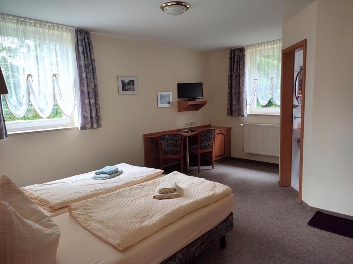 Double Room - Disability Access - Photo 3