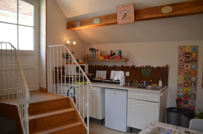 Small Double Room - Photo 12