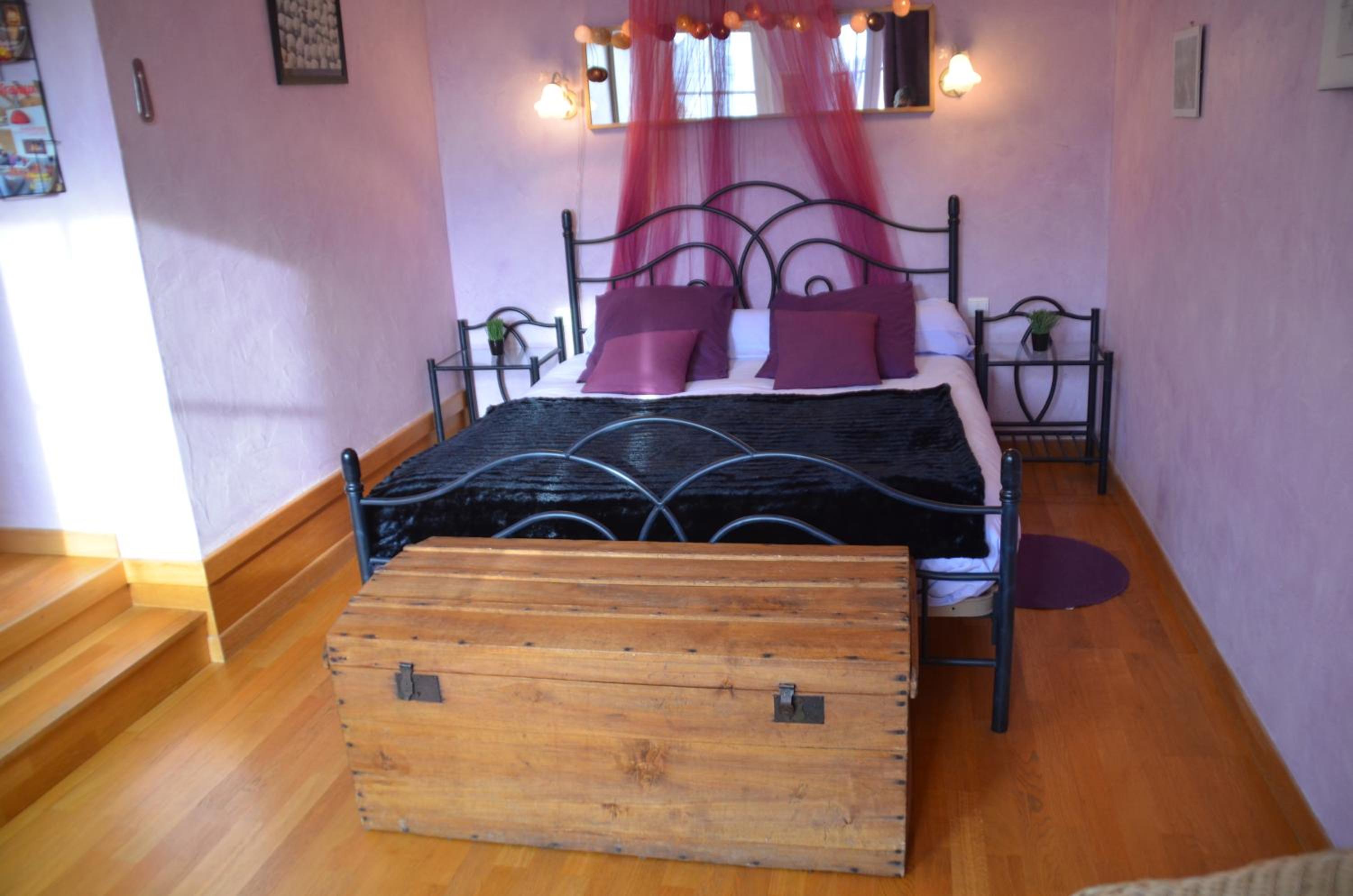Small Double Room - Photo 15