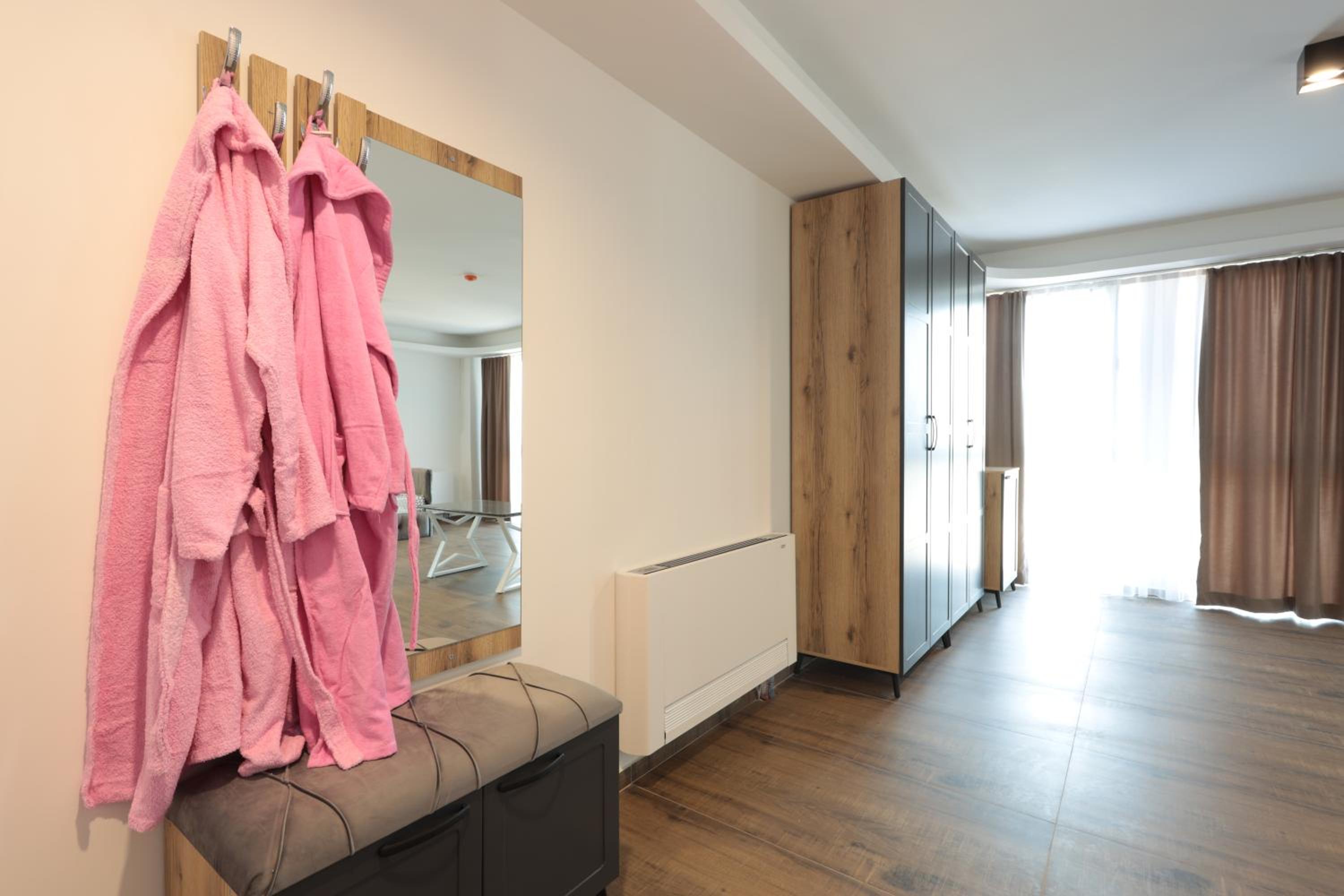 Deluxe Room (2 Adults + 1 Child)