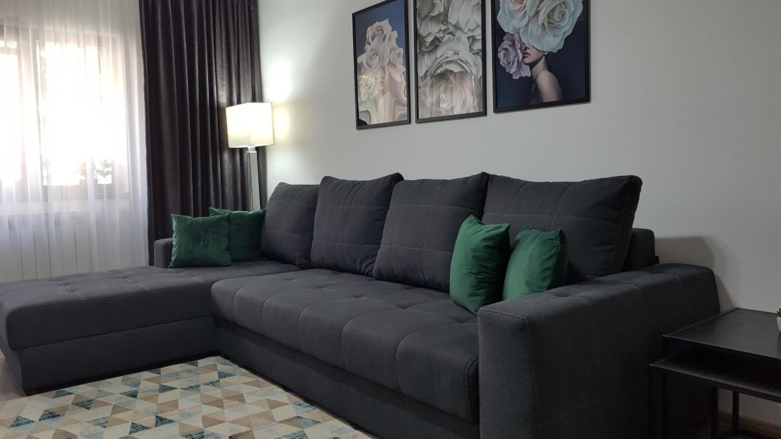 Apartment photo 1