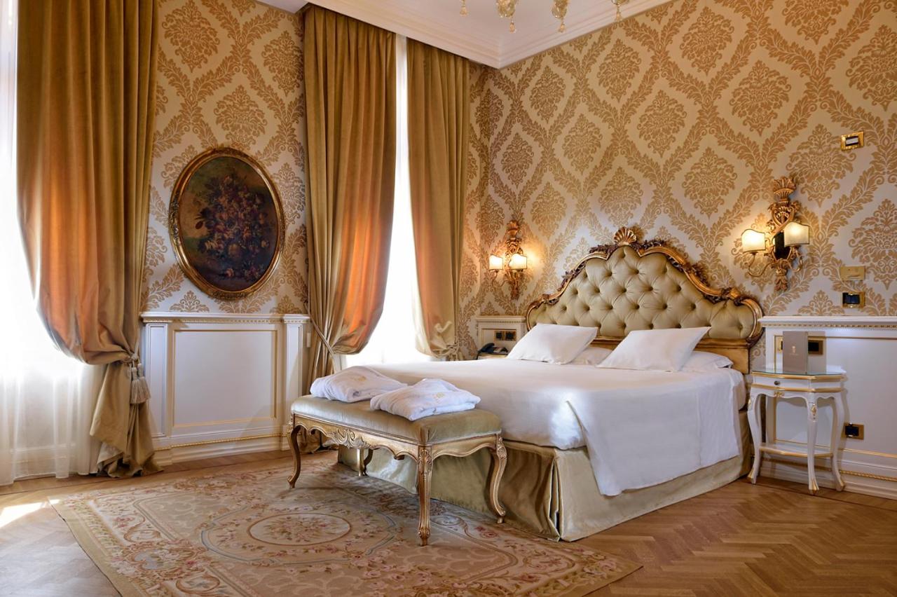 Deluxe Double or Twin Room photo 3