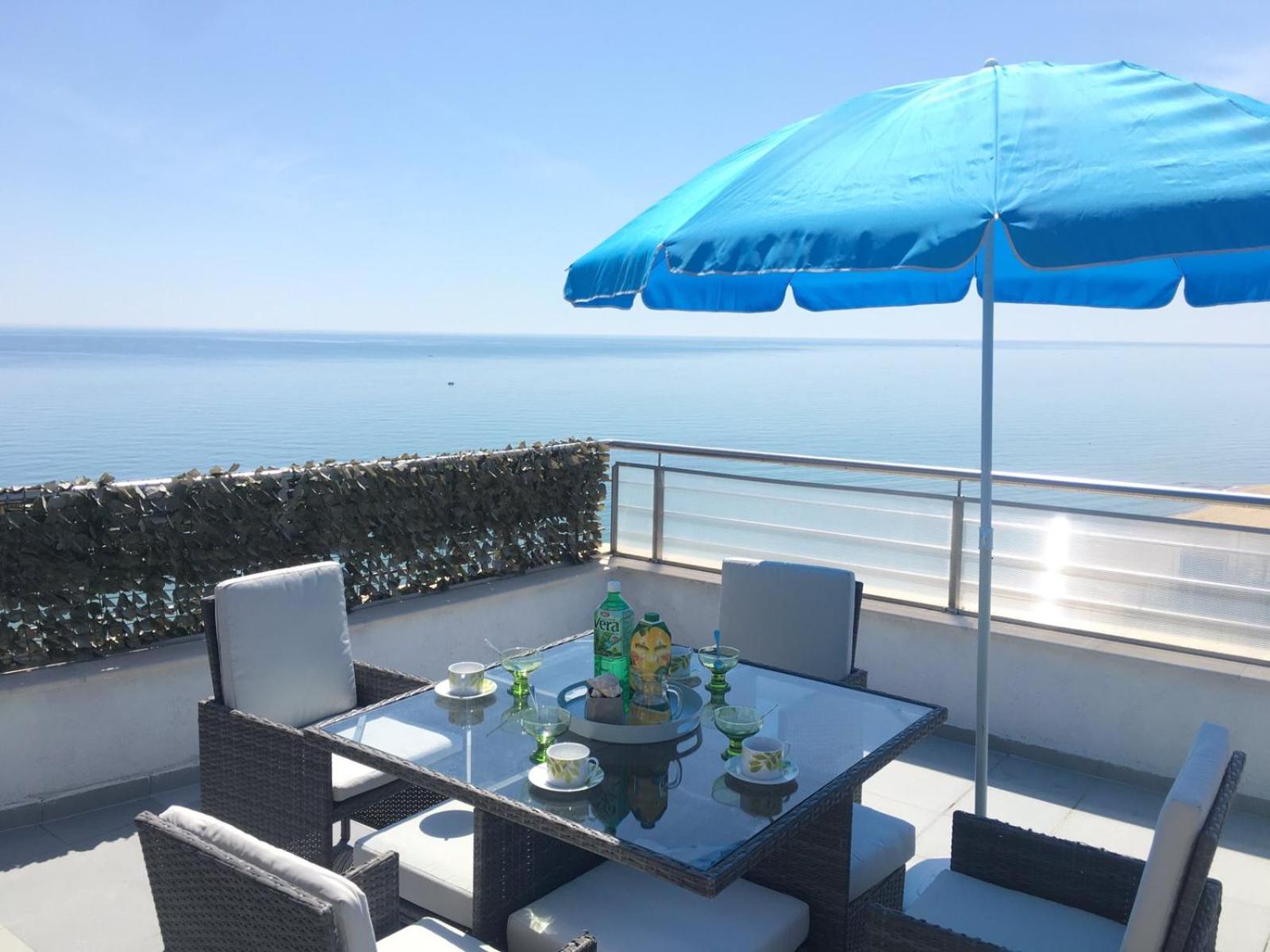 Apartment With Sea View photo 2
