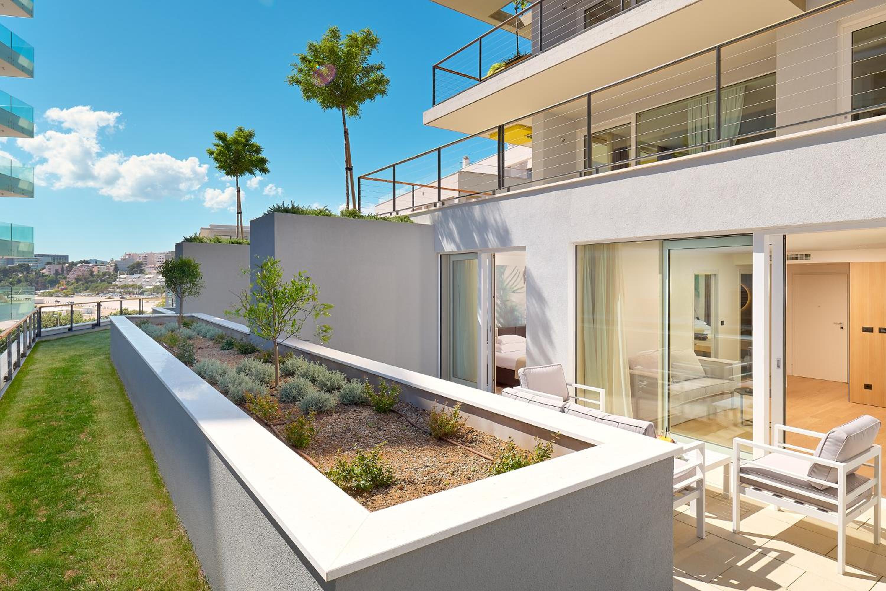 One-Bedroom Apartment with Garden View - Ground Floor photo 3