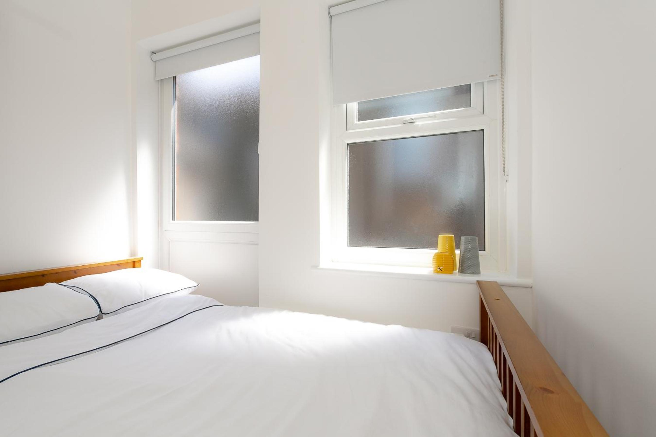Two-Bedroom House - Photo 1