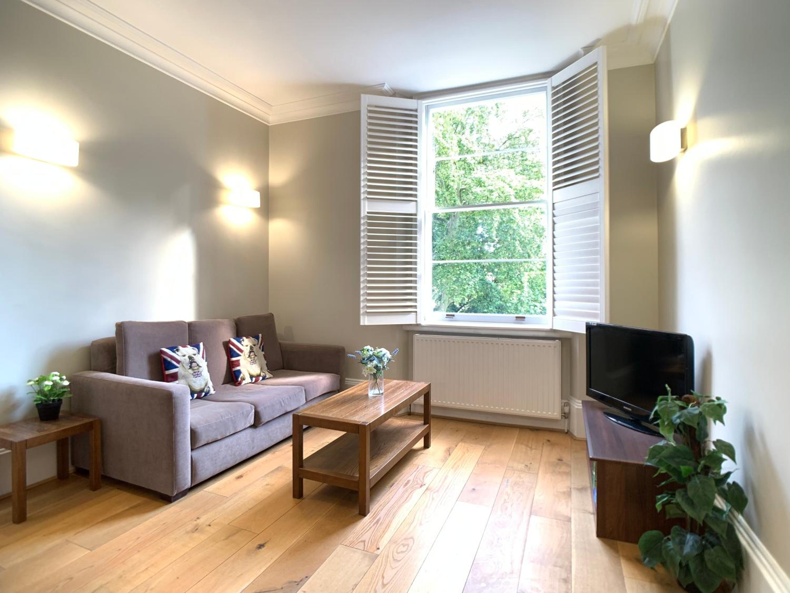 Deluxe Apartment photo 2