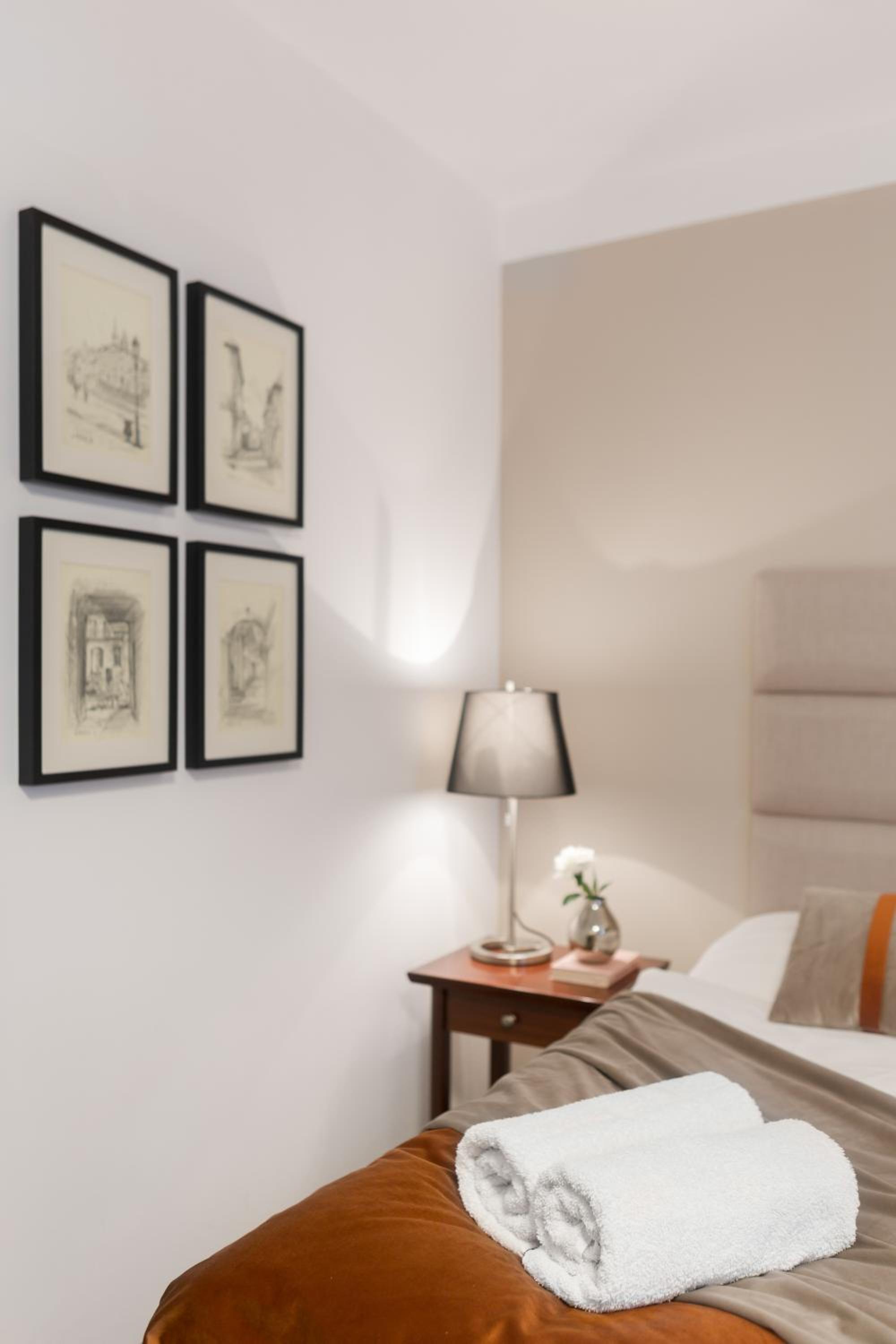 Double Room - Photo 4