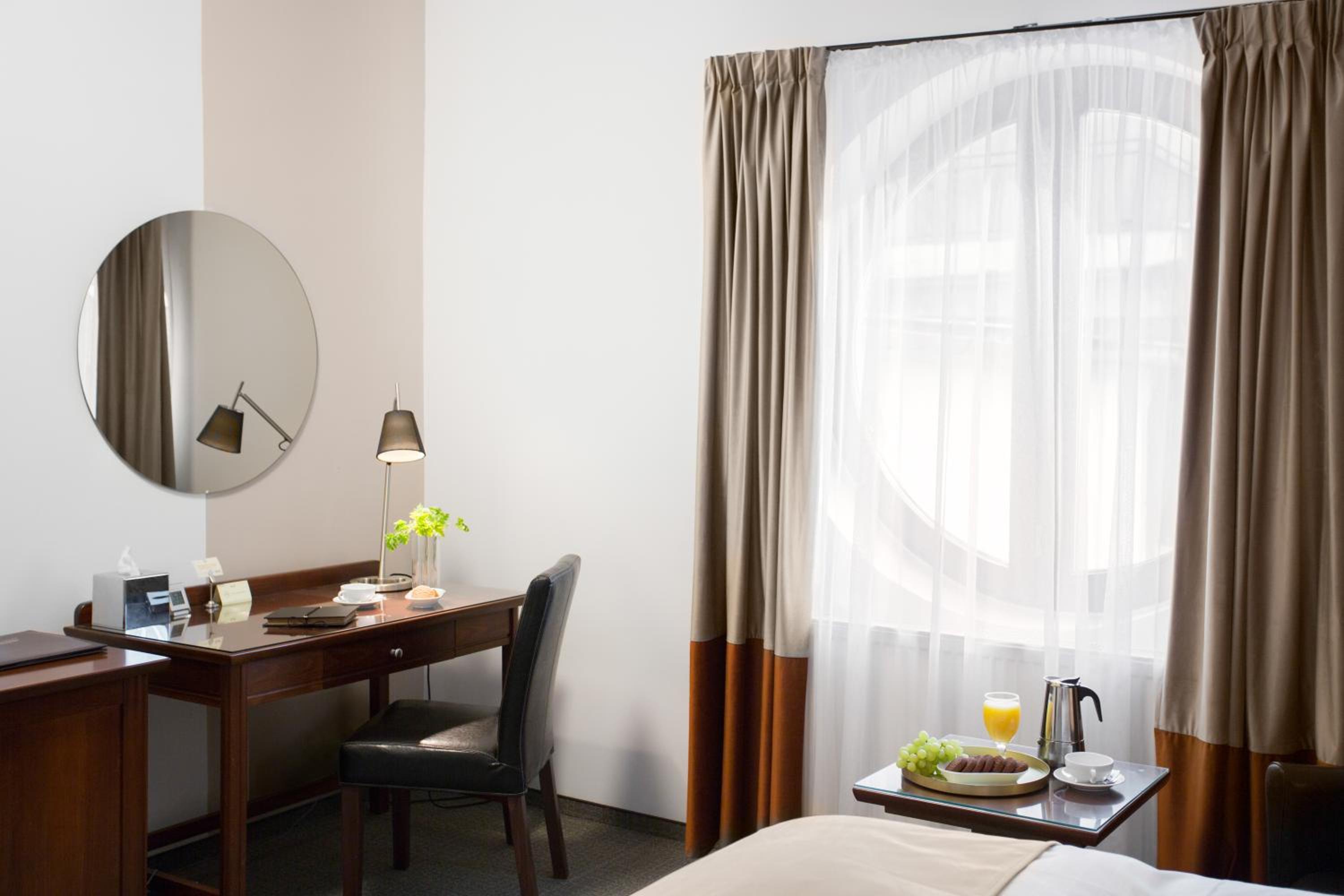 Double Room - Photo 5