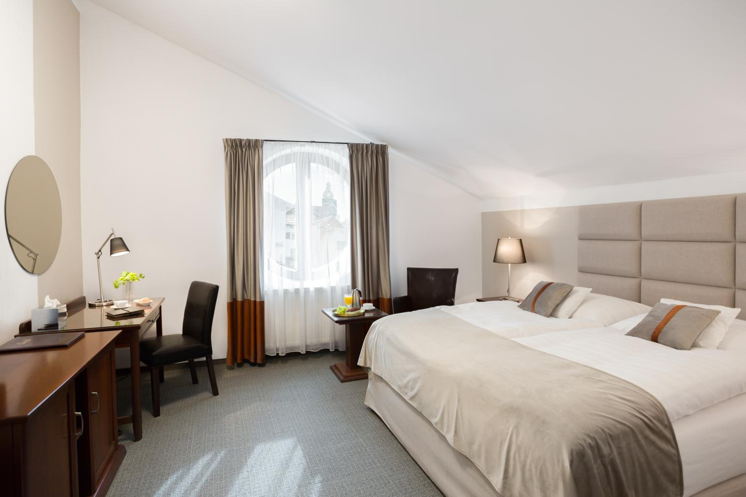 Double Room - Photo 2